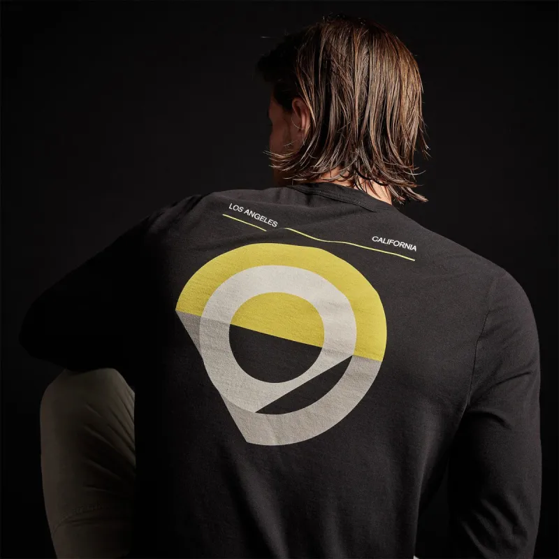 Long Sleeve Crew Neck Abstract Circle - Black sold by James Perse