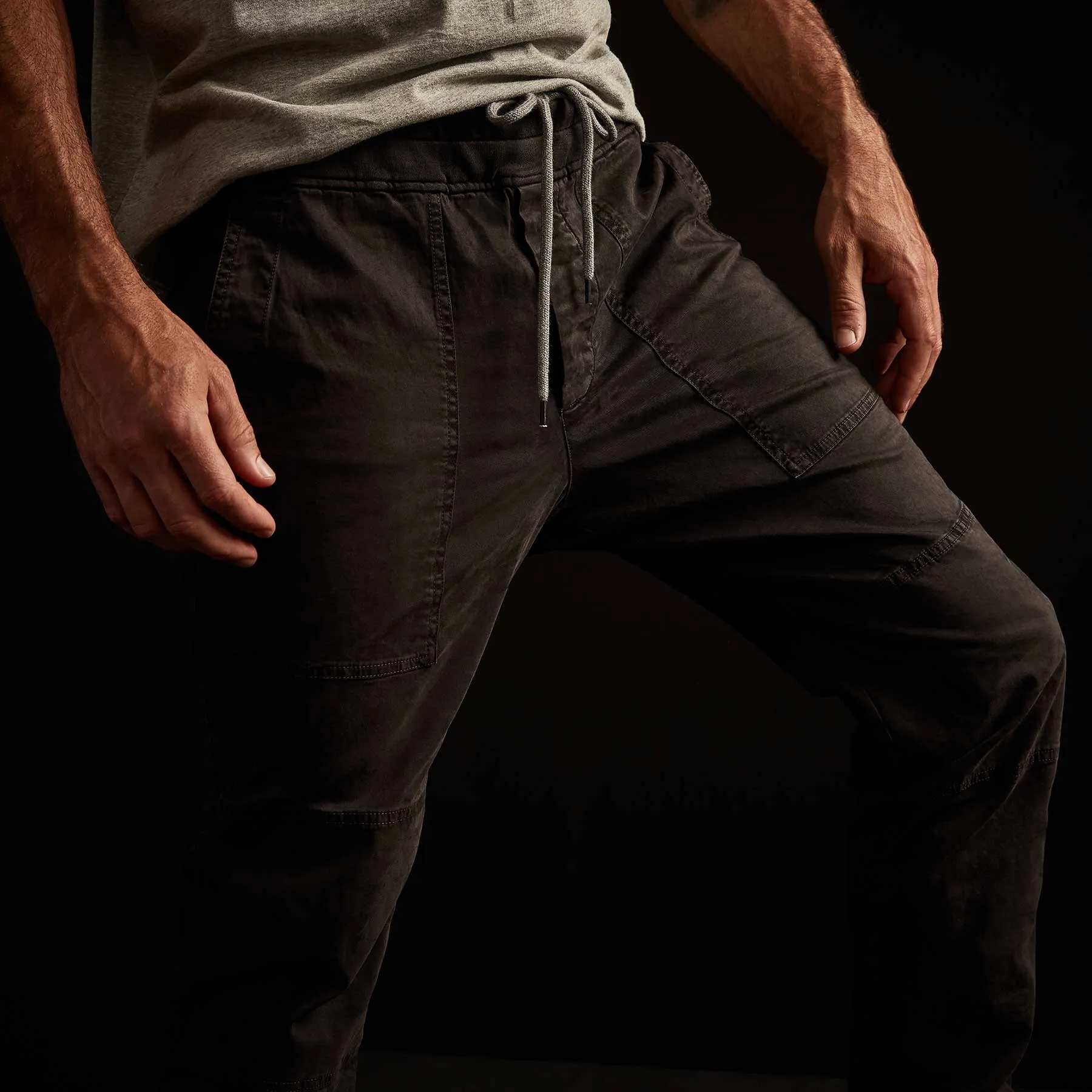 Brushed Stretch Twill Utility Pant - Magma Pigment sold by James Perse product image thumbnail 4