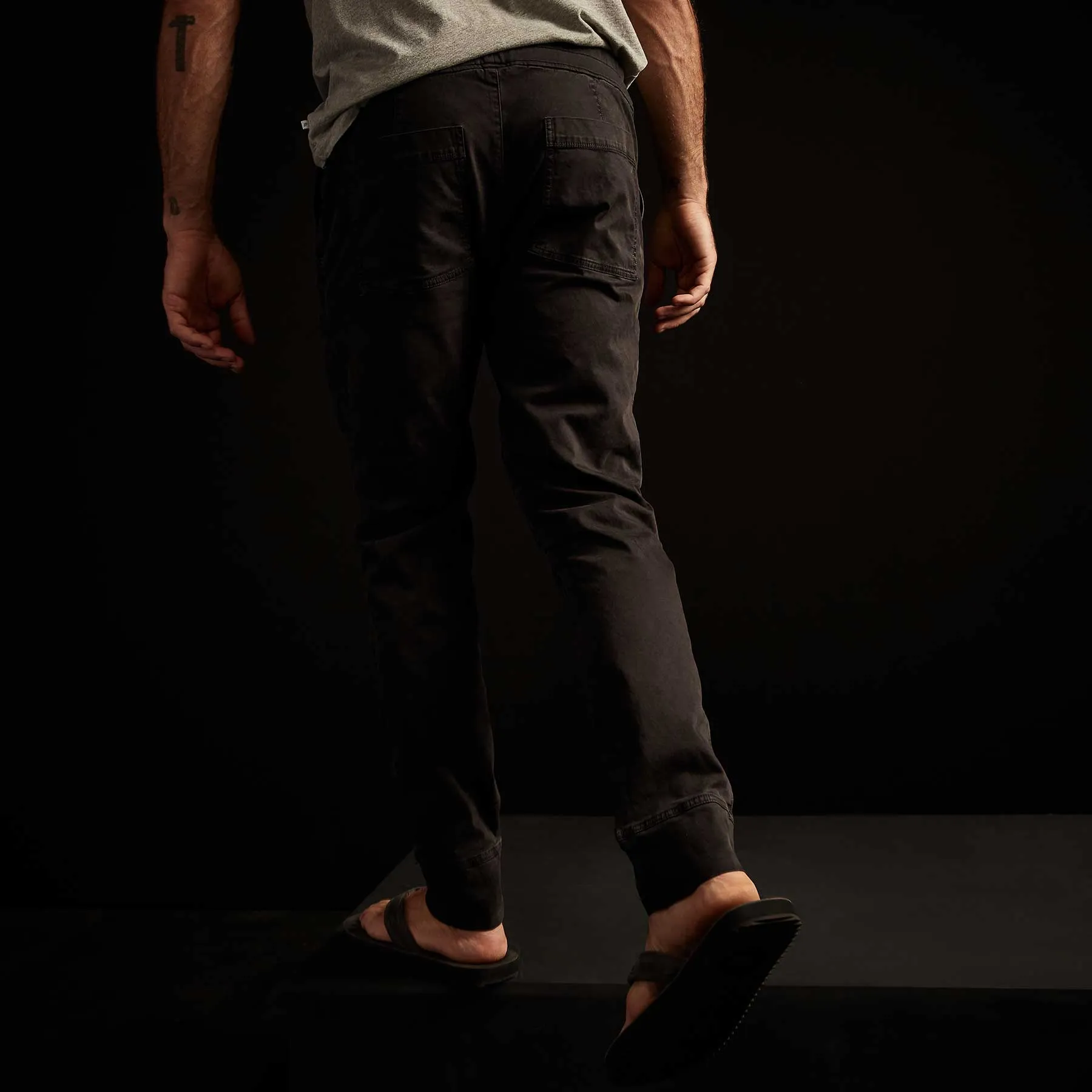 Brushed Stretch Twill Utility Pant - Magma Pigment sold by James Perse product image thumbnail 3