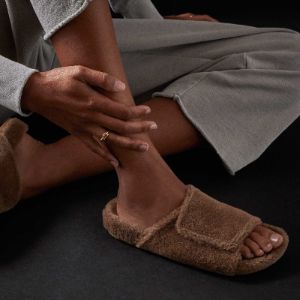Alpaca Velcro Slide - Chestnut sold by James Perse