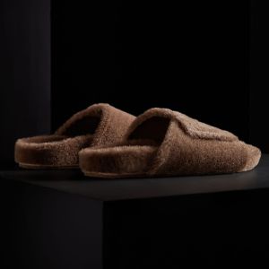 Alpaca Velcro Slide - Chestnut sold by James Perse