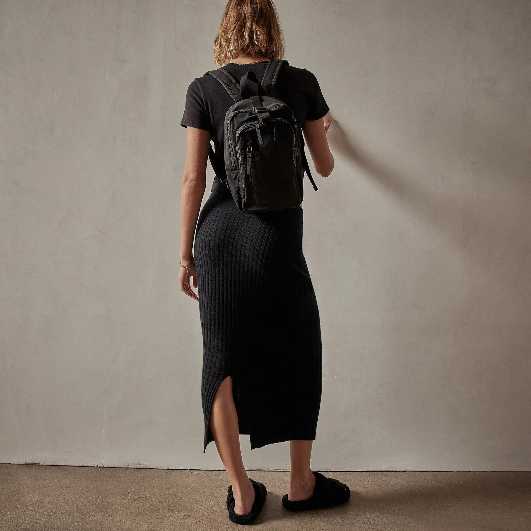 Ribbed Cashmere Pencil Skirt - Black sold by James Perse product image thumbnail 4