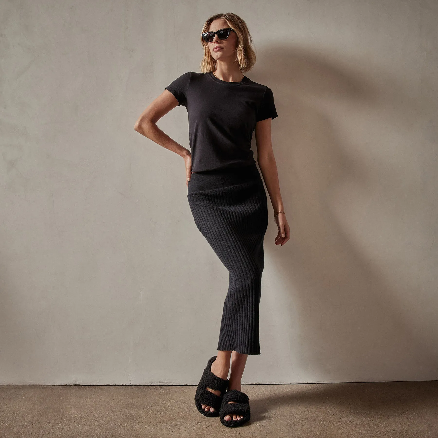 Ribbed Cashmere Pencil Skirt - Black sold by James Perse product image thumbnail 3