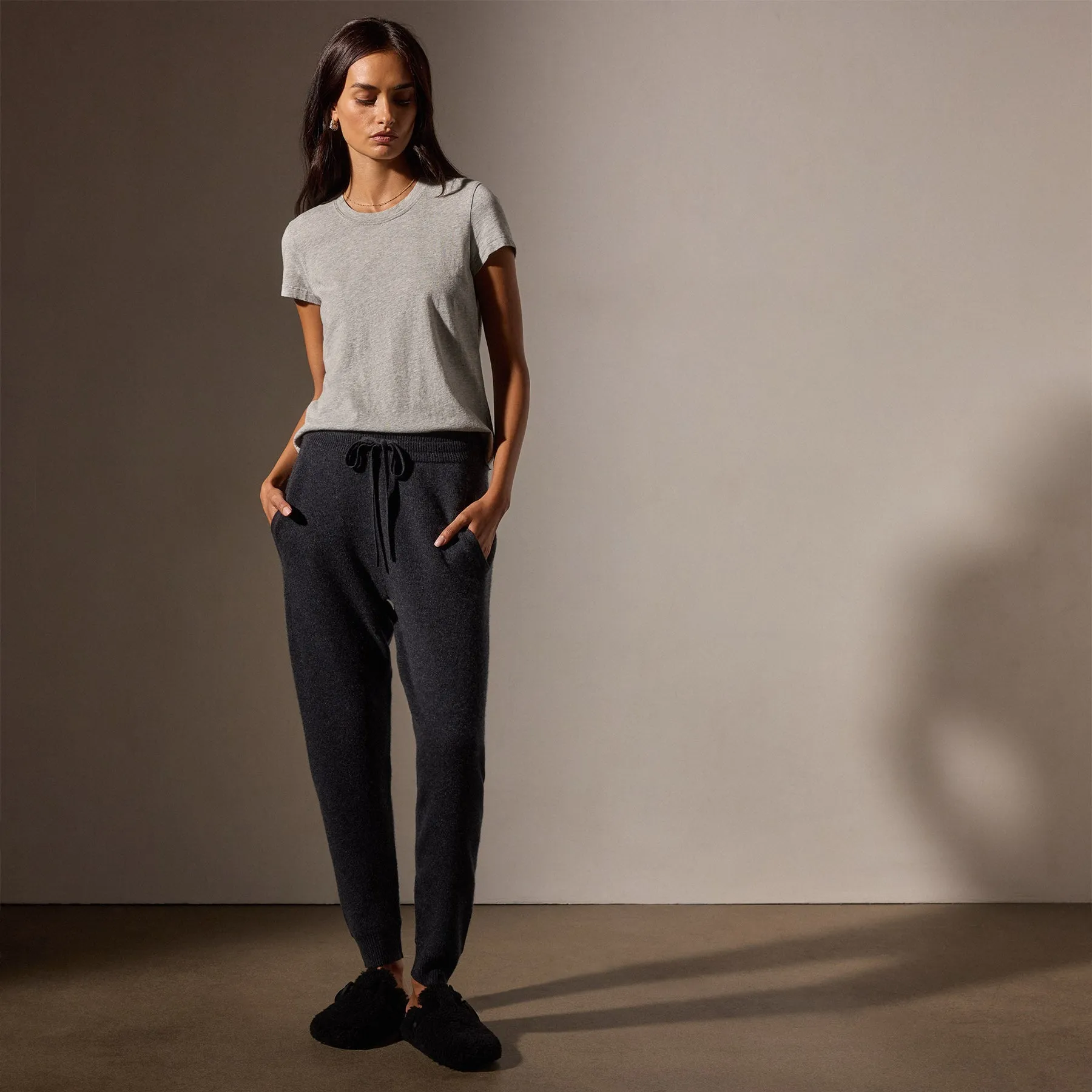 Cashmere Track Pant - Coal sold by James Perse