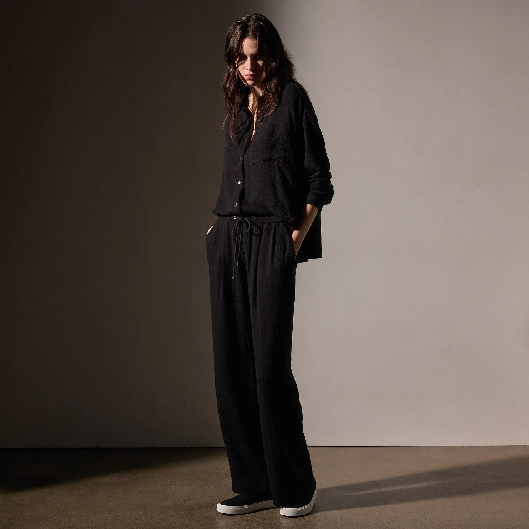 Pleated Wool Blend Pant - Black sold by James Perse