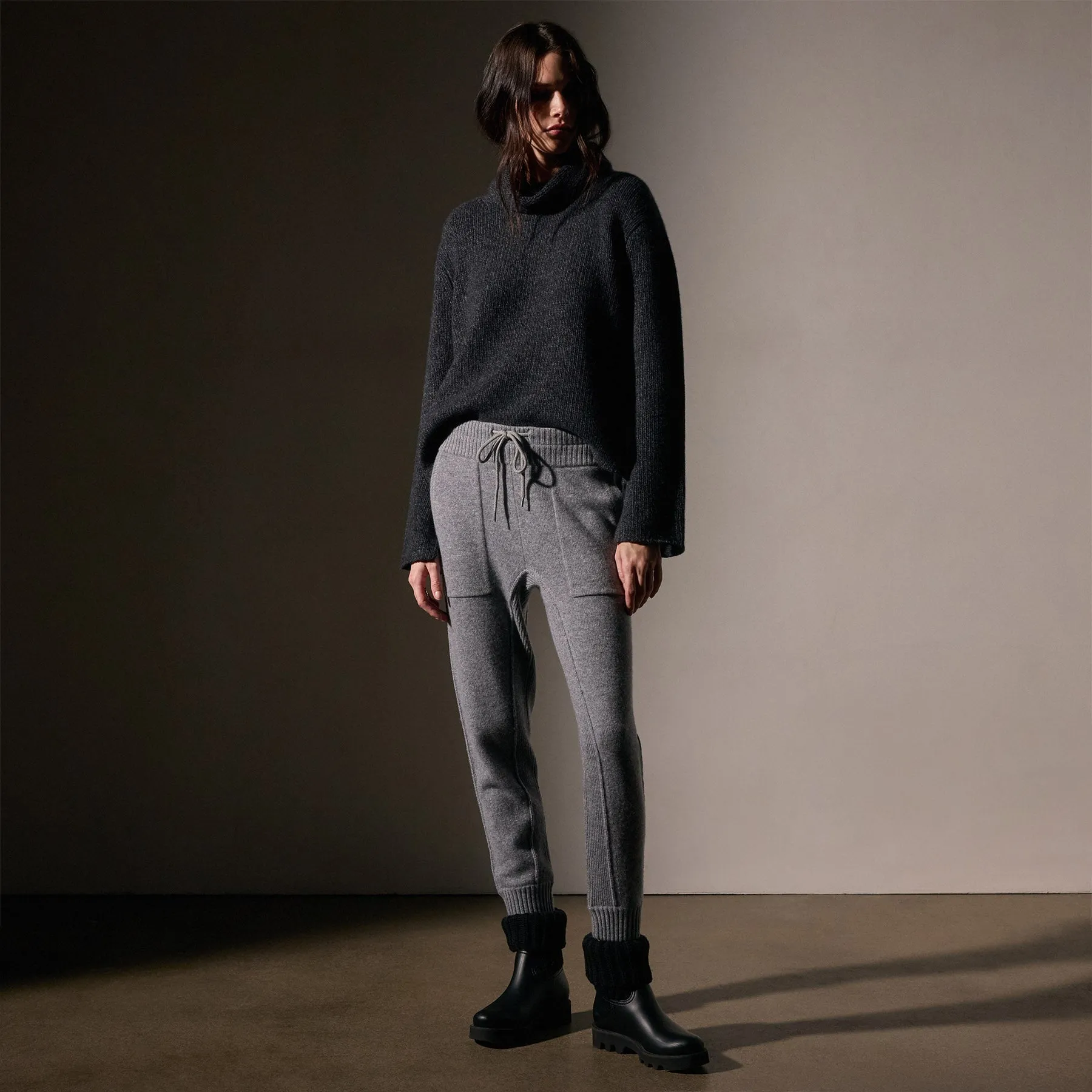 Recycled Cashmere Casual Pant - Heather Grey sold by James Perse product image thumbnail 3