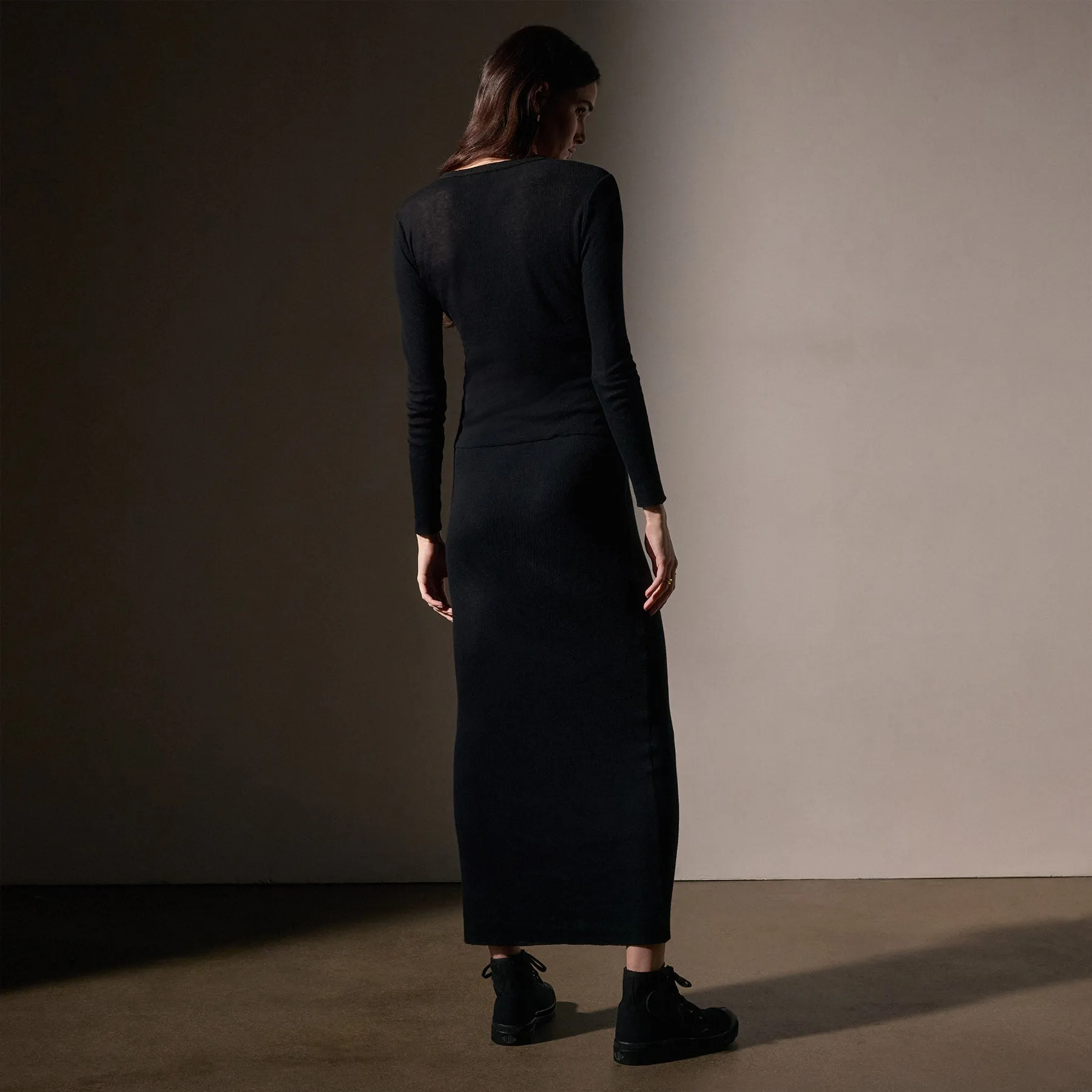 Cotton Cashmere Blend Deep V Tee - Black sold by James Perse product image thumbnail 4