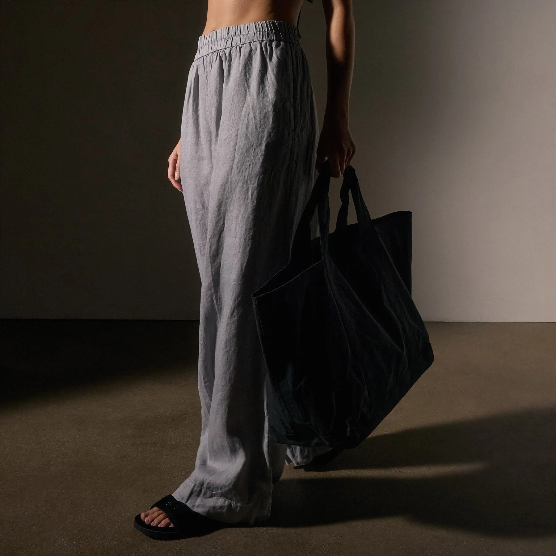 Lightweight Linen Wide Leg Pant - Grey Sky Pigment sold by James Perse product image thumbnail 2