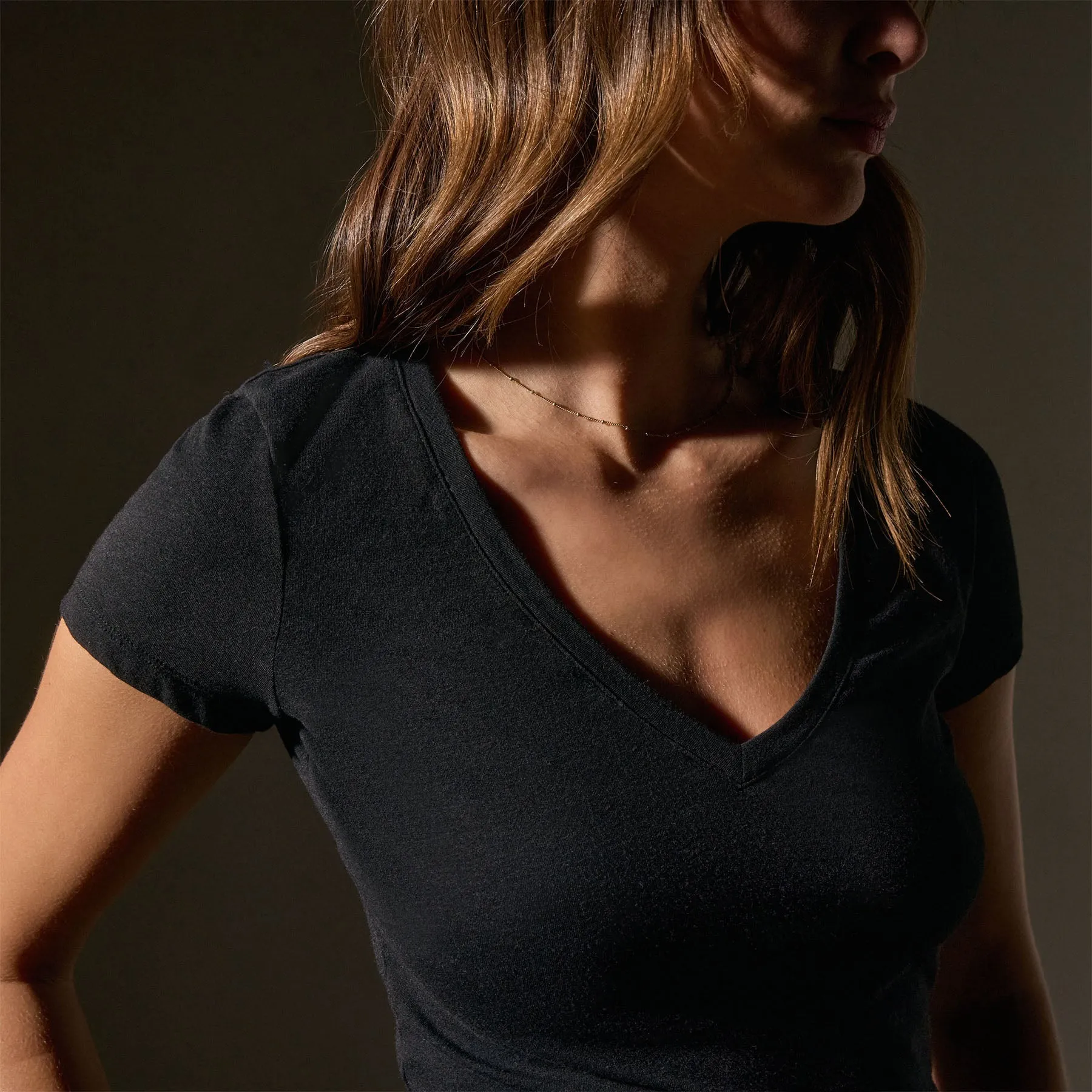 V Neck Cropped Tee - Black sold by James Perse product image thumbnail 2