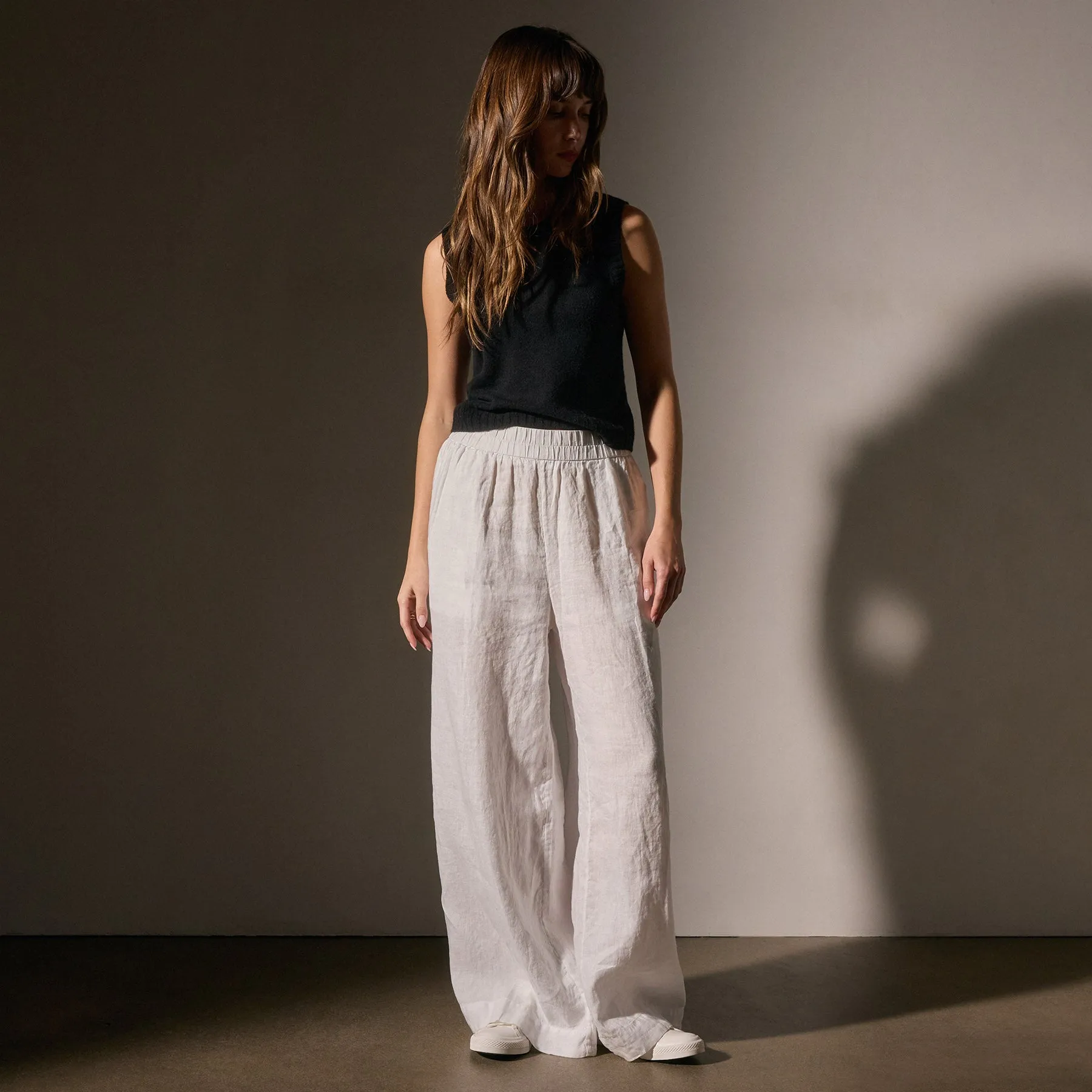 Lightweight Linen Wide Leg Pant - White sold by James Perse product image thumbnail 3