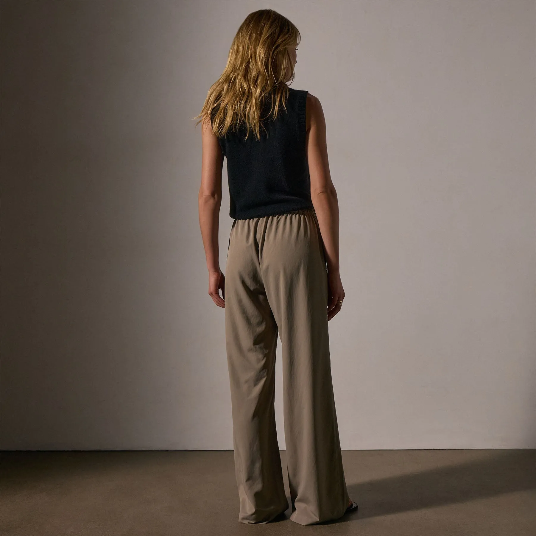 Lightweight Matte Sateen Trouser - Fawn sold by James Perse product image thumbnail 3