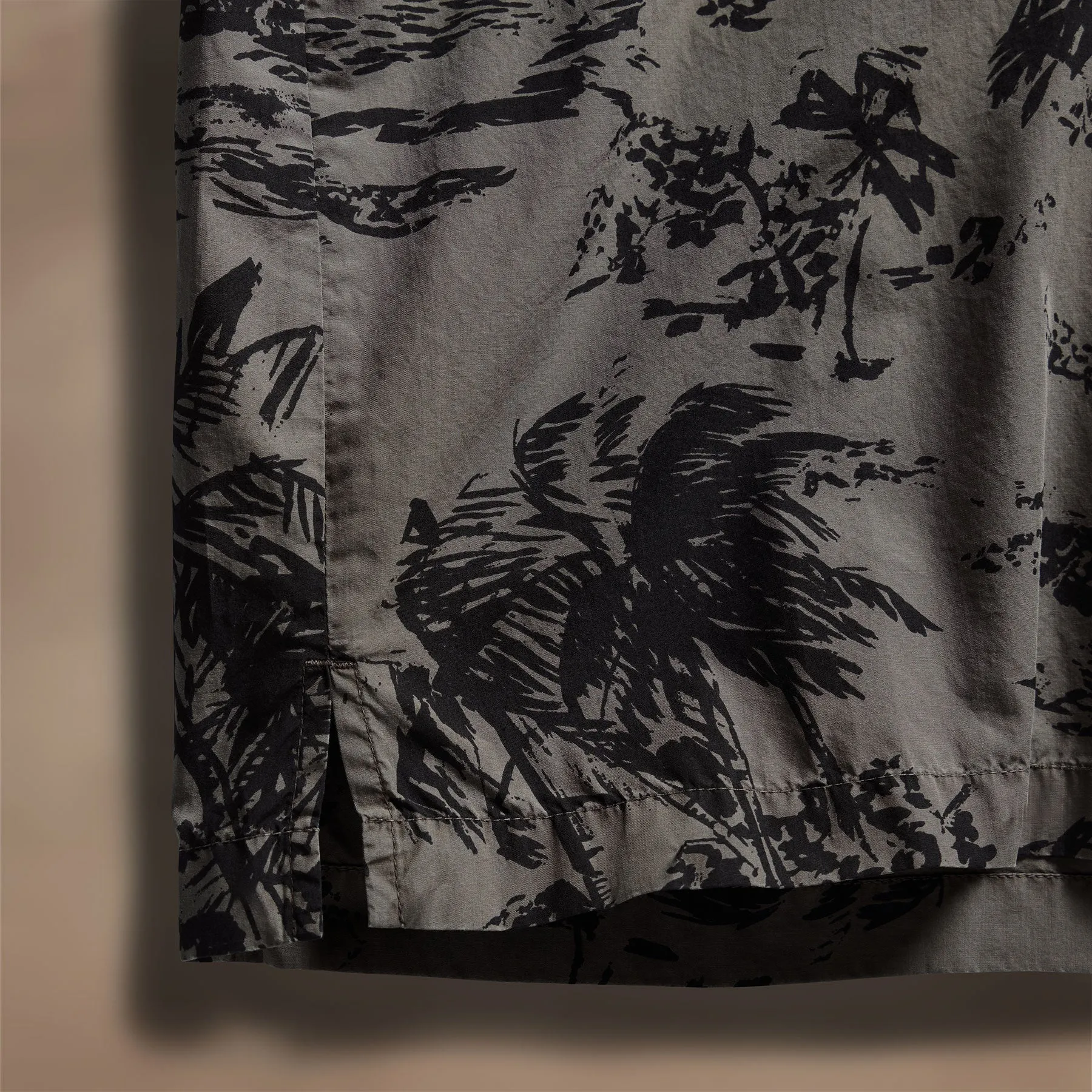 Brandílera Print Short Sleeve Shirt - Army Green Pigment/Black sold by James Perse product image thumbnail 4