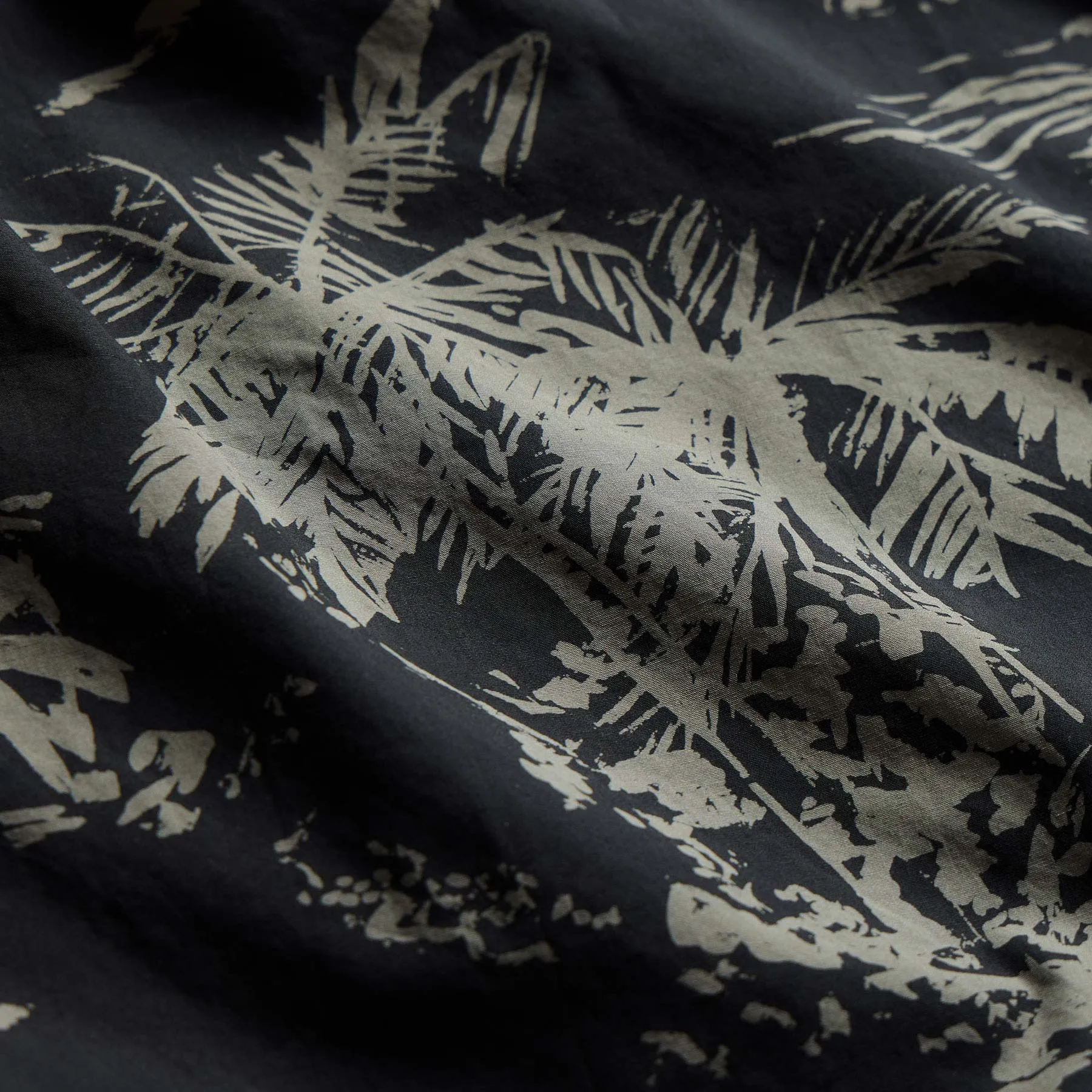 Brandílera Print Short Sleeve Shirt - Black/Army Green Pigment sold by James Perse product image thumbnail 5