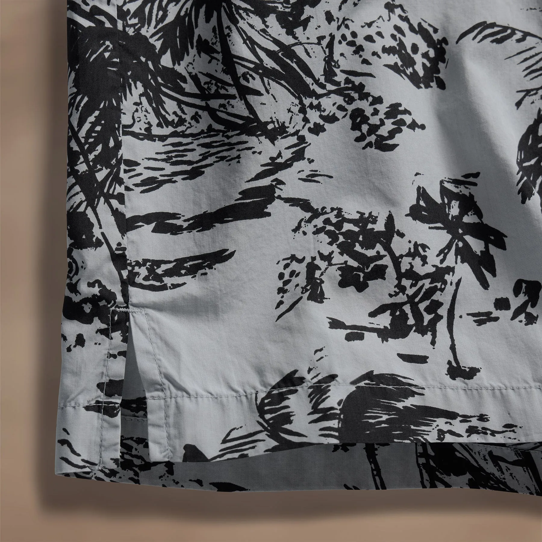 Brandílera Print Short Sleeve Shirt - Grey Glacier Pigment/Black sold by James Perse product image thumbnail 4