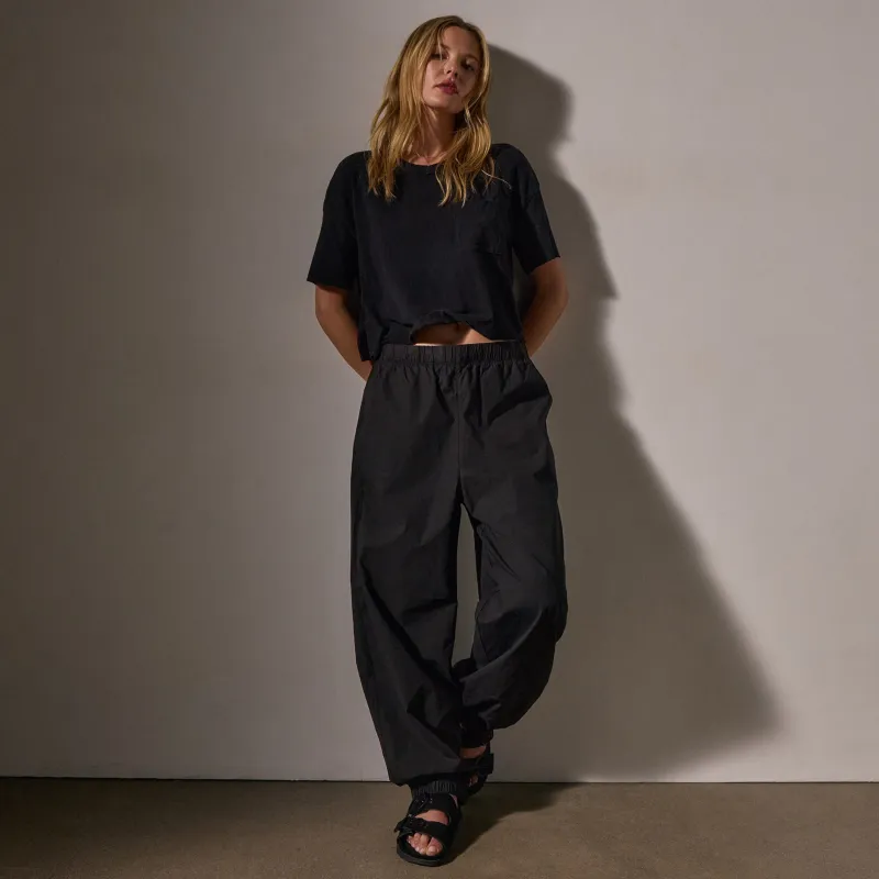 Stretch Poplin Parachute Pant - Black sold by James Perse