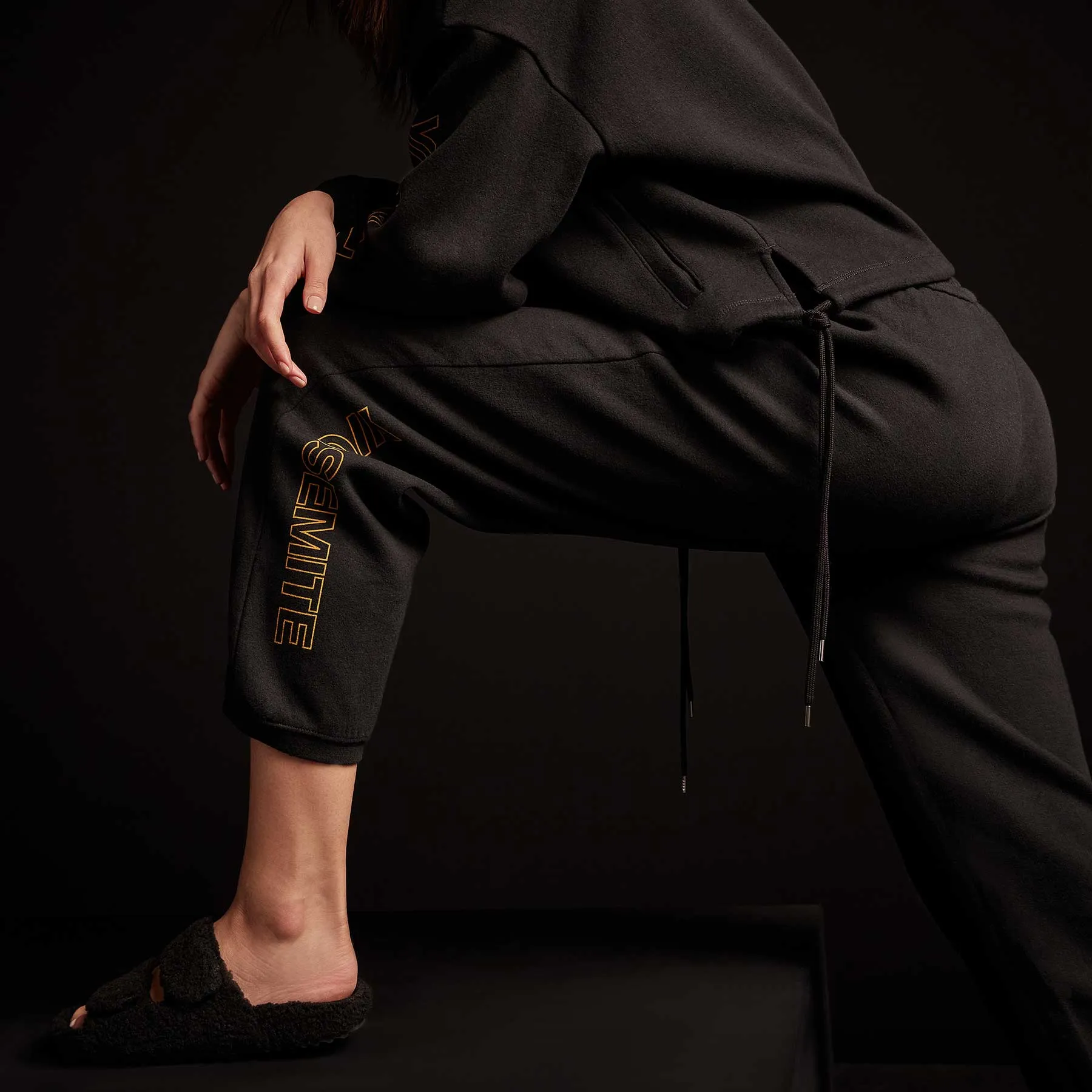 Relaxed Sweatpant - Black sold by James Perse product image thumbnail 2