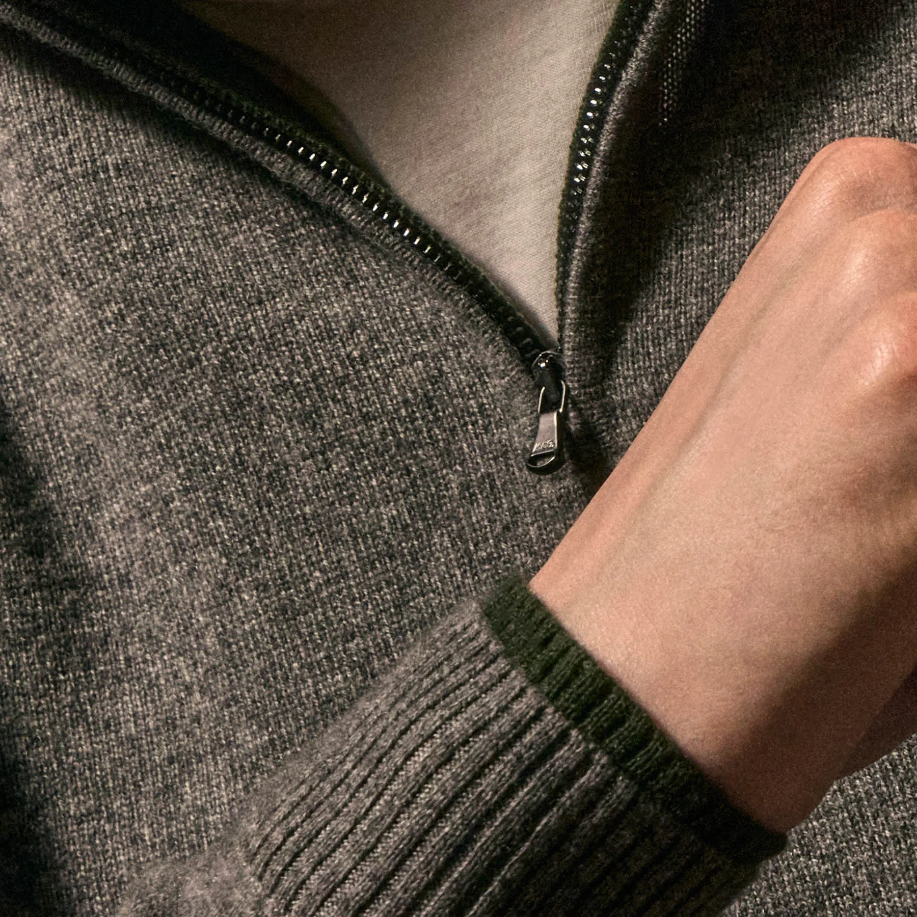 Half Zip Cashmere Funnel Neck - Mid Grey/Forest sold by James Perse product image thumbnail 2