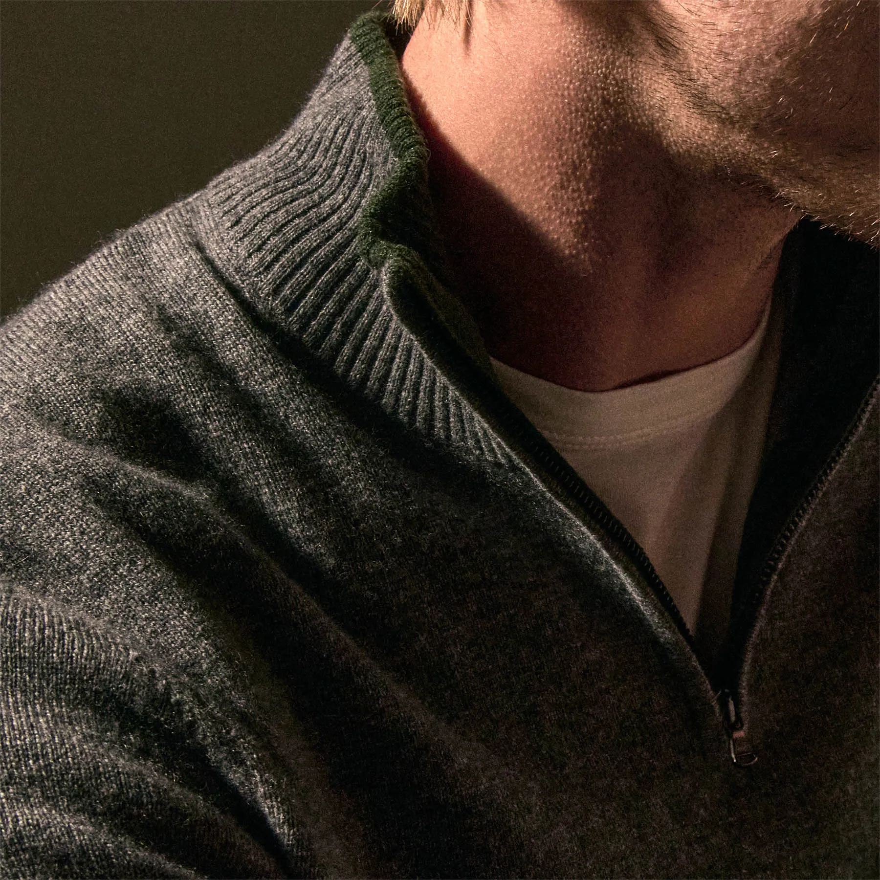 Half Zip Cashmere Funnel Neck - Mid Grey/Forest sold by James Perse product image thumbnail 3