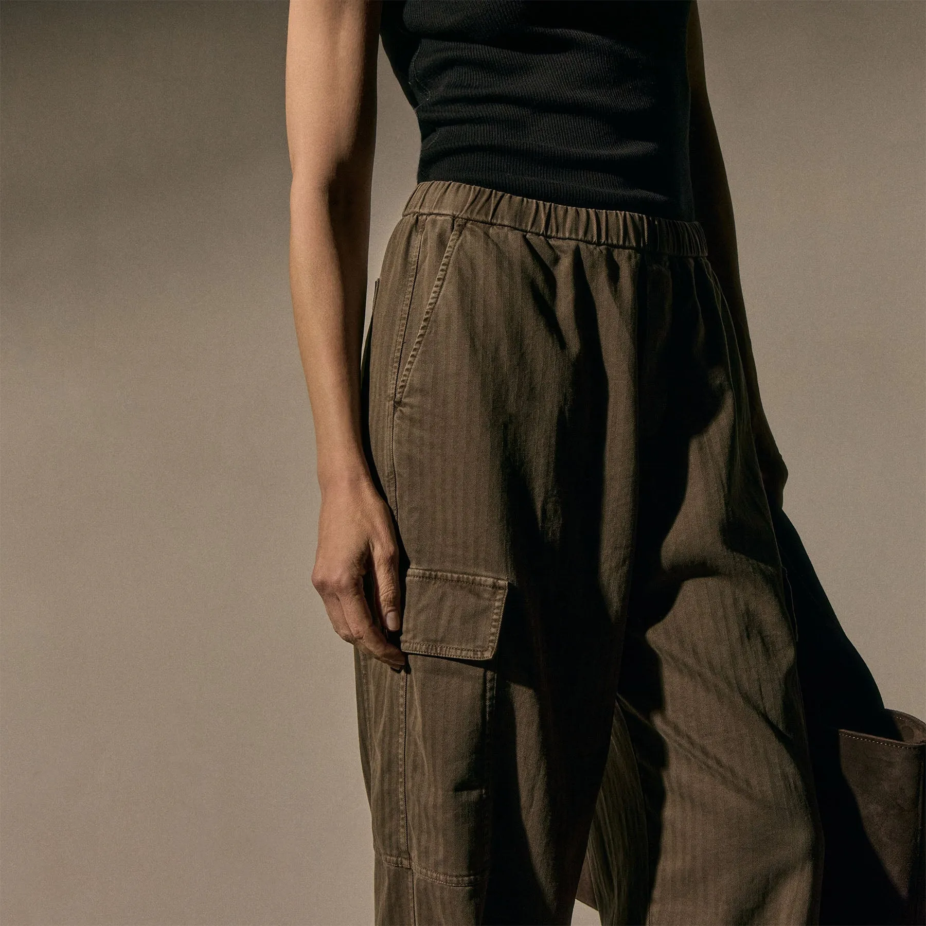 Herringbone Twill Parachute Pant - Caribou Pigment sold by James Perse product image thumbnail 2