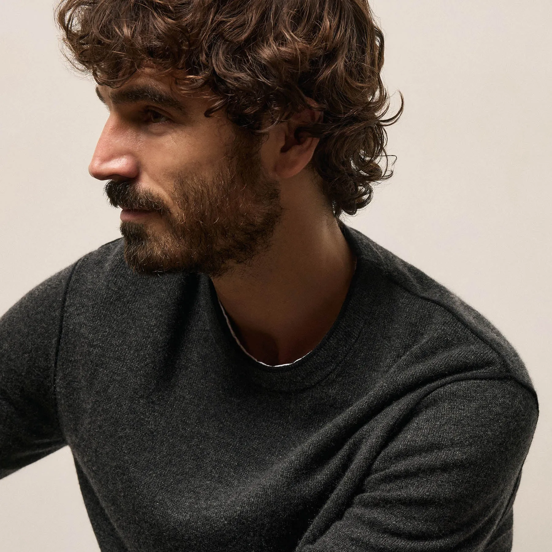 Italian Spun Cashmere Crewneck - Anthracite/Black sold by James Perse product image thumbnail 3