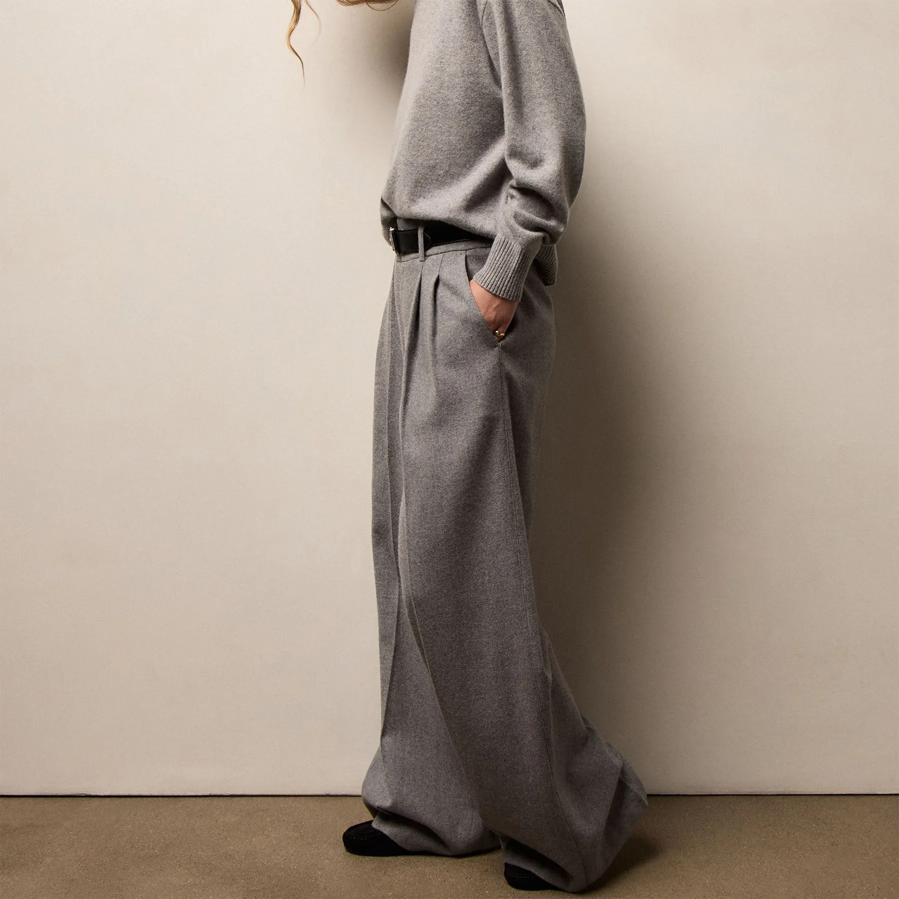 Wool Cashmere Blend Pleated Trouser - Heather Grey sold by James Perse product image thumbnail 2