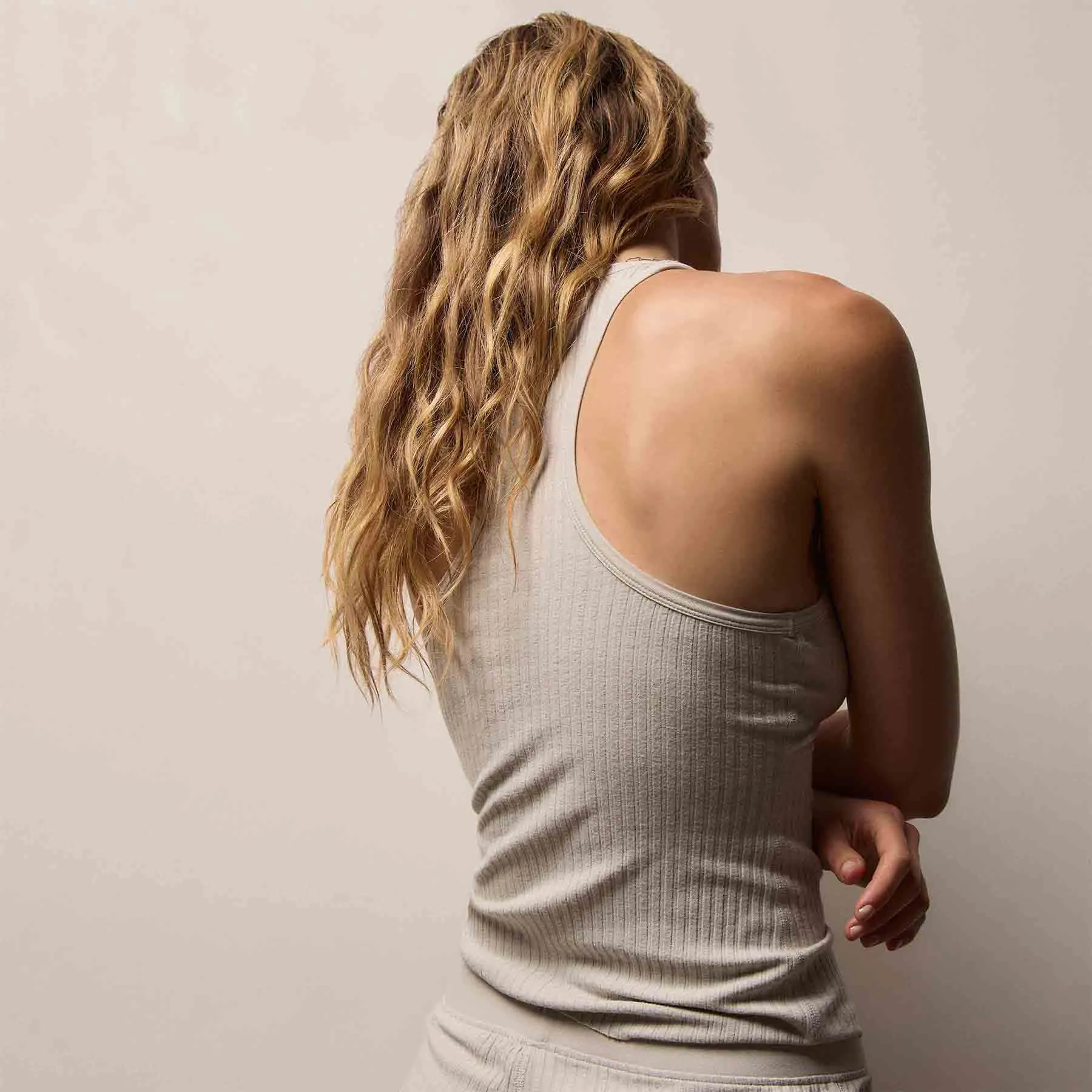 Large Rib Lounge Tank - Salt sold by James Perse product image thumbnail 2