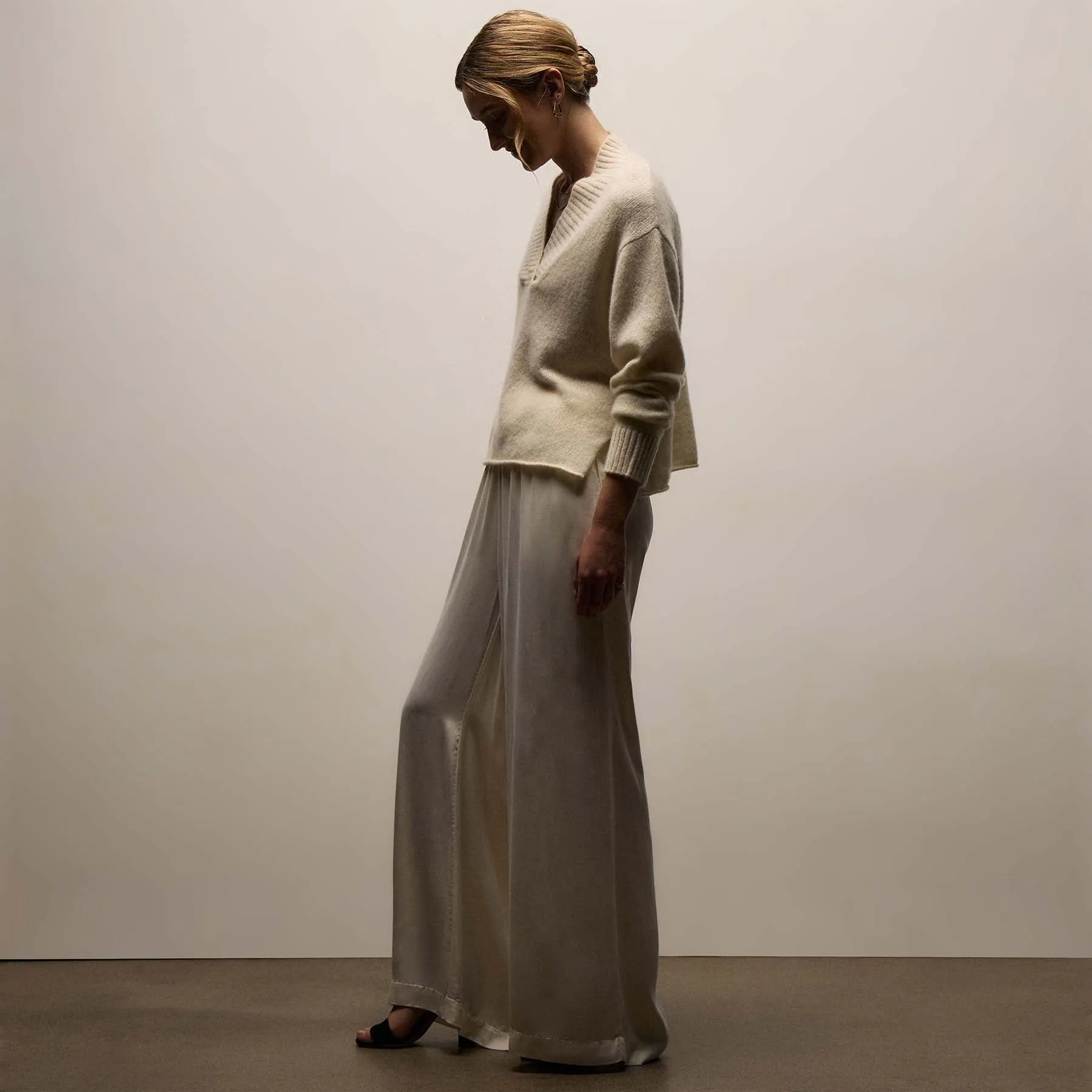 Lightweight Textured Cashmere V Neck - Ivory sold by James Perse product image thumbnail 3