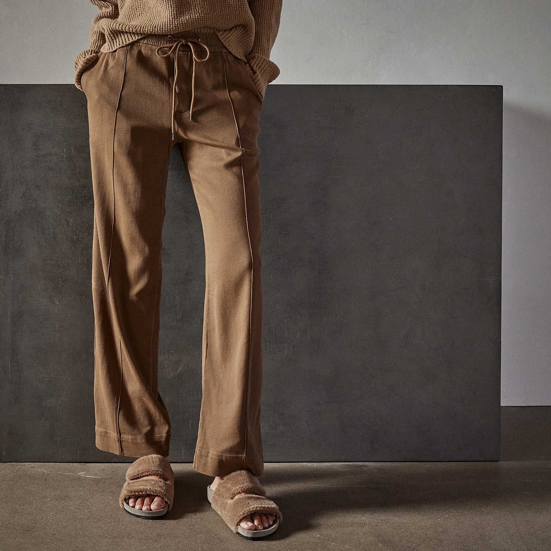 Relaxed Twill Pant - Acorn Pigment sold by James Perse product image thumbnail 2