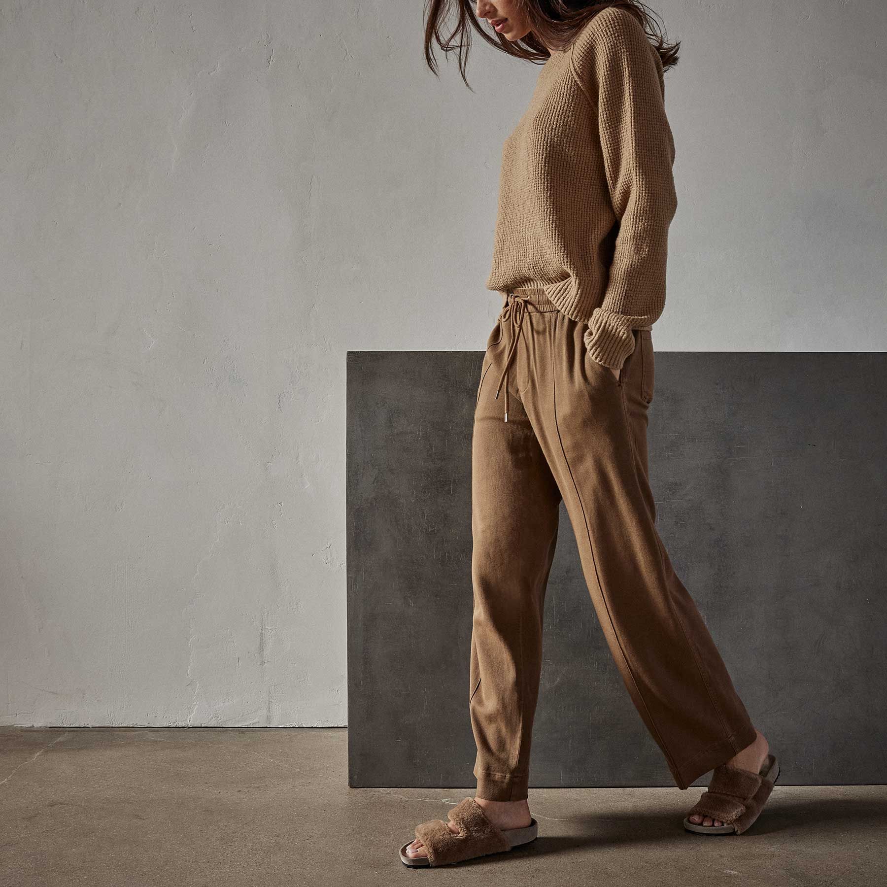 Relaxed Twill Pant - Acorn Pigment sold by James Perse product image thumbnail 3