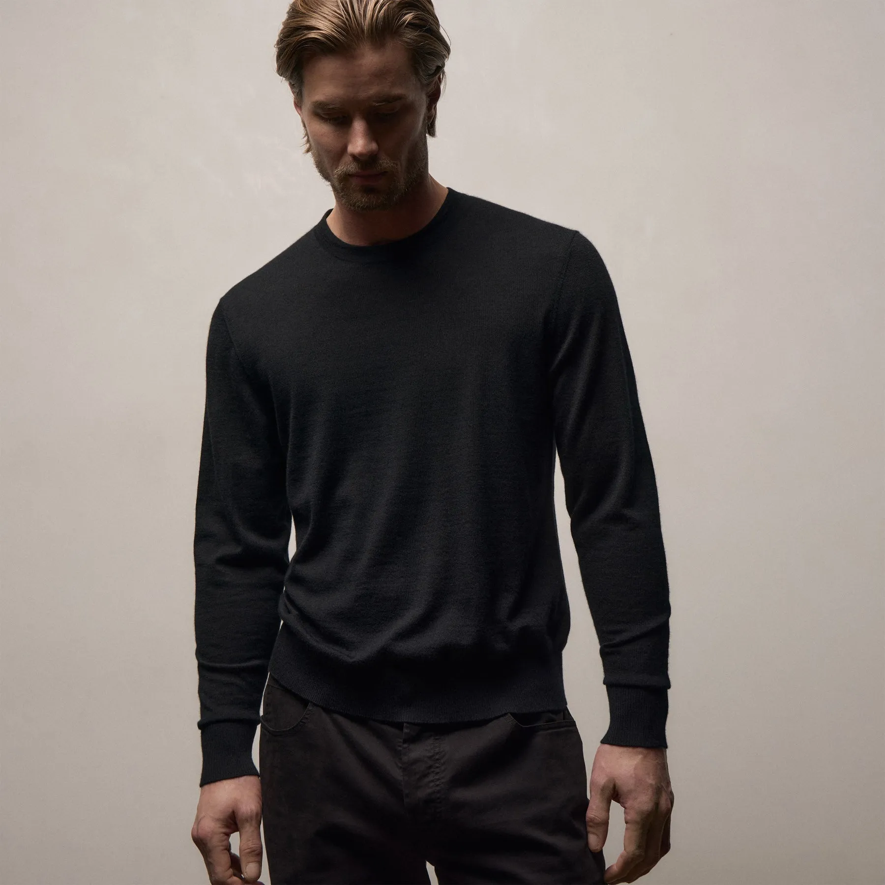 Ultrafine Cashmere Crew - Black sold by James Perse