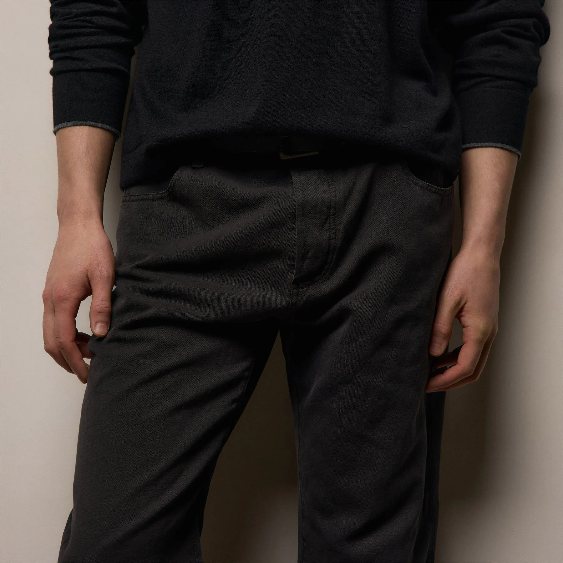 Classic Cotton Linen Twill Pant - Magma Pigment sold by James Perse product image thumbnail 4