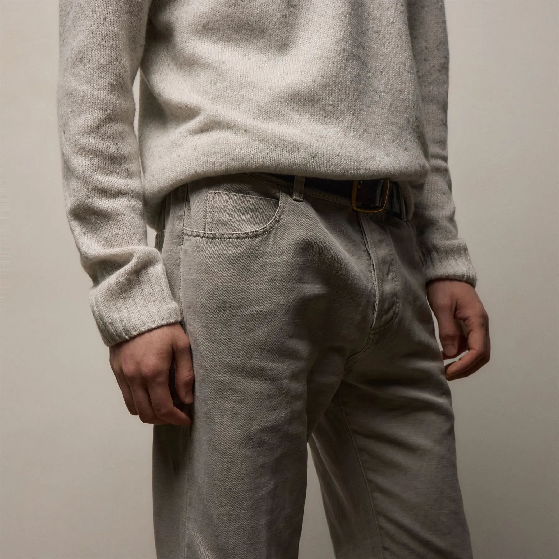 Classic Cotton Linen Twill Pant - Fog Pigment sold by James Perse product image thumbnail 4
