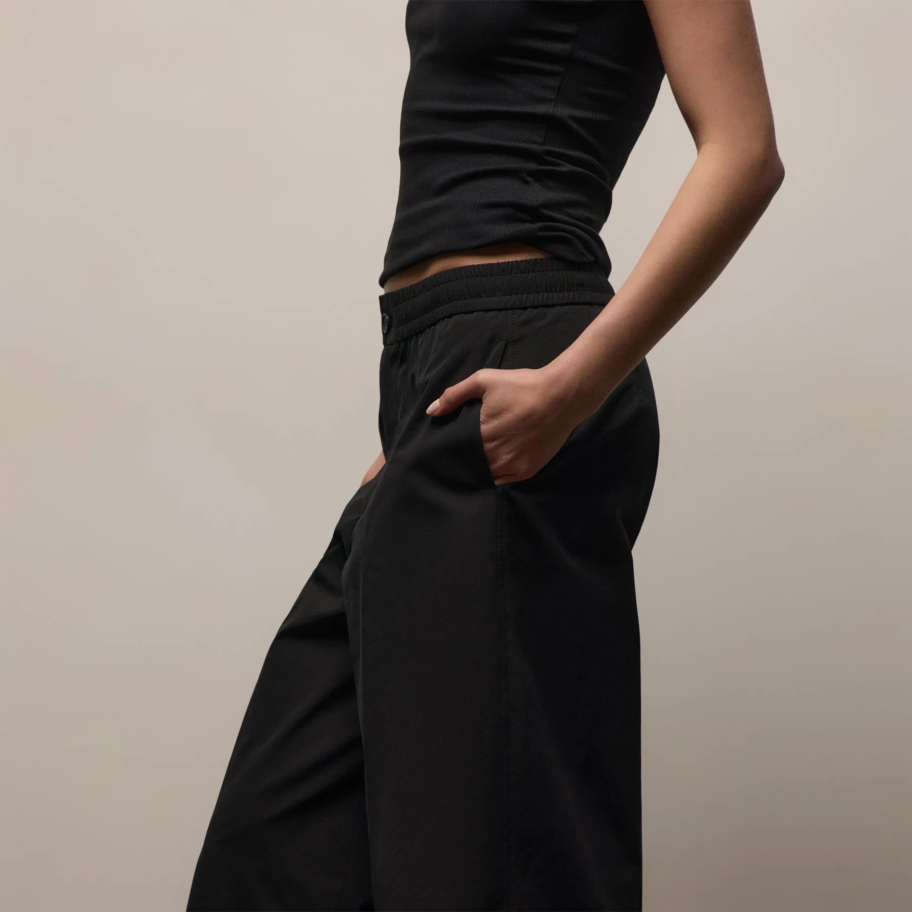 Italian Heavy Poplin Relaxed Pant - Black sold by James Perse product image thumbnail 3