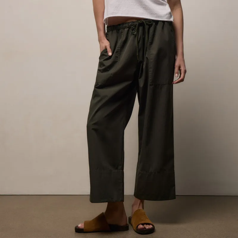 Fine Cotton Twill Crop Pant - Dark Olive made by James Perse