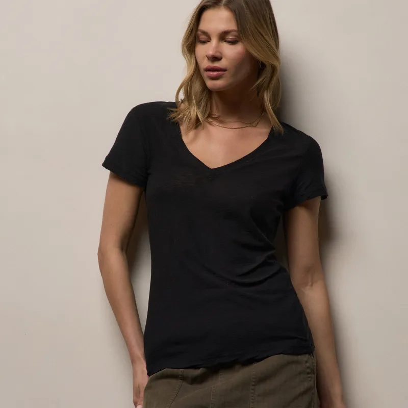 Sheer Slub V Neck - Black made by James Perse