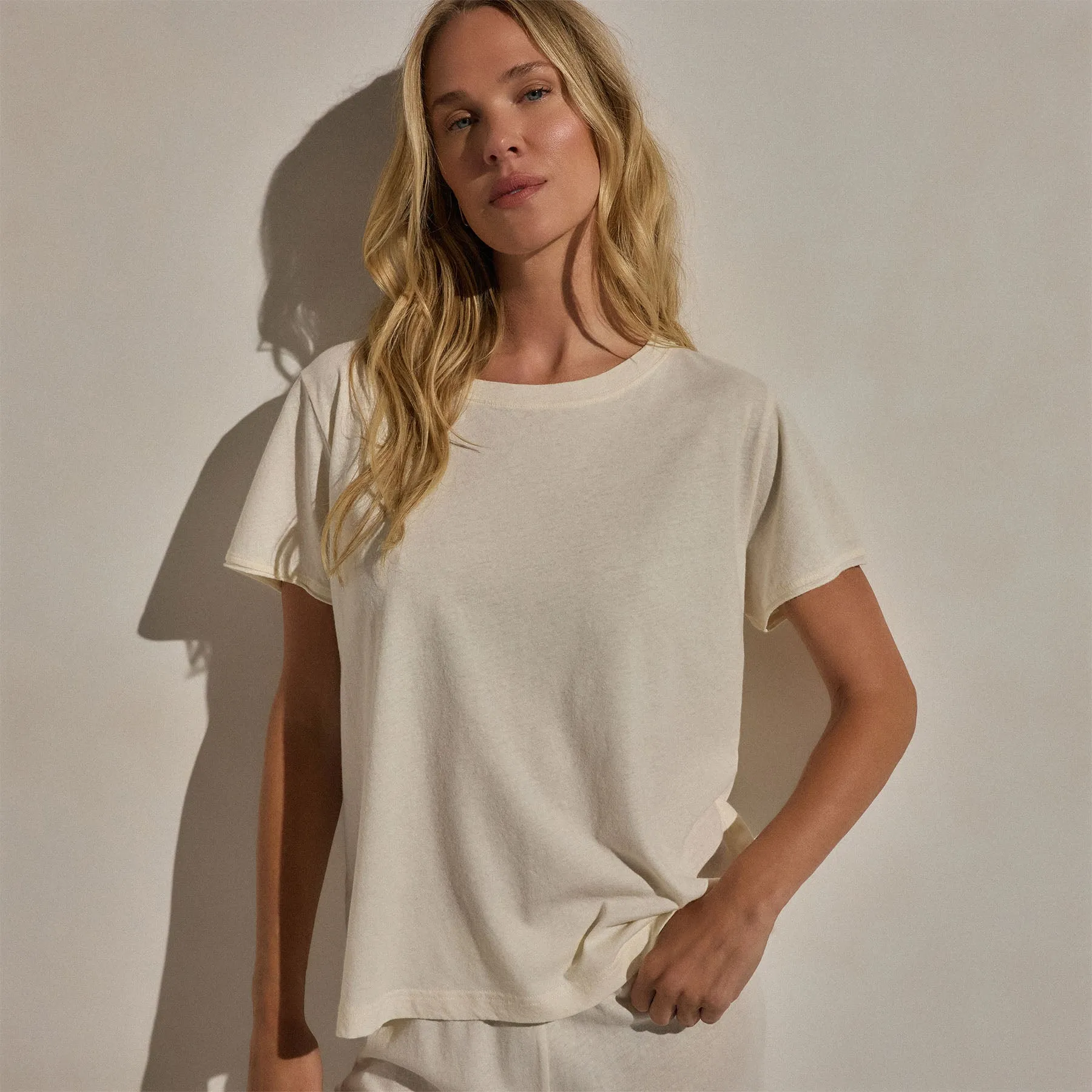 Cotton Linen Lounge Tee - Ecru sold by James Perse