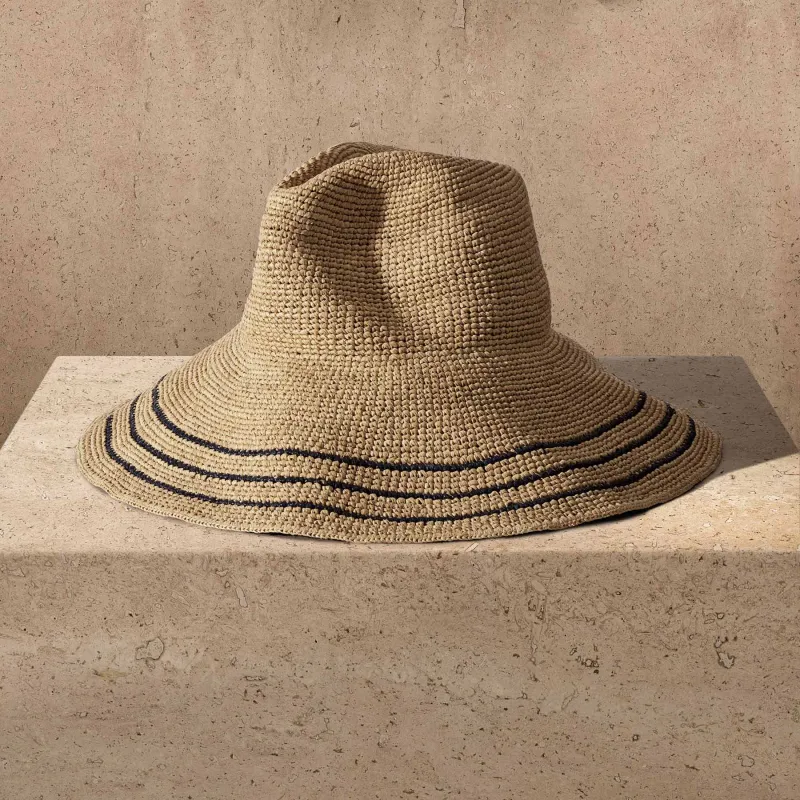 Janessa Leone Waverly - Navy / Sand made by James Perse