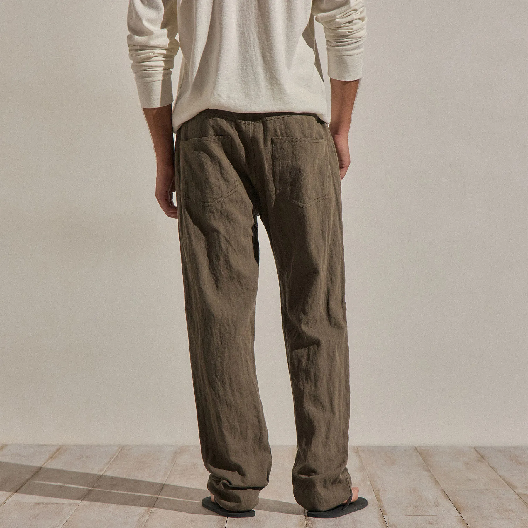 Cotton Metal Twill Pant - Army Green sold by James Perse product image thumbnail 4
