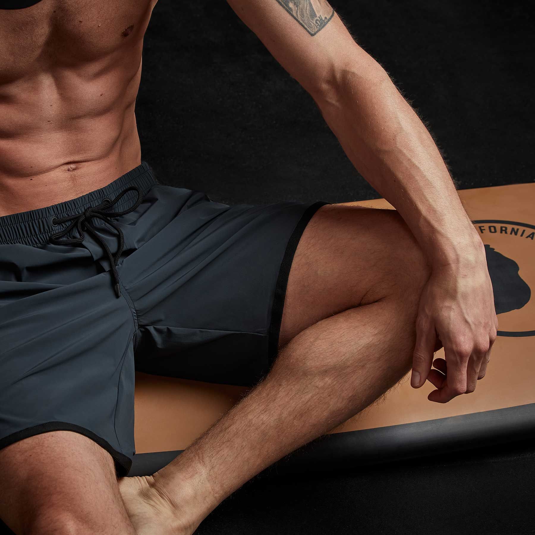 Curved Hem Board Short - Laurel/Black sold by James Perse product image thumbnail 3