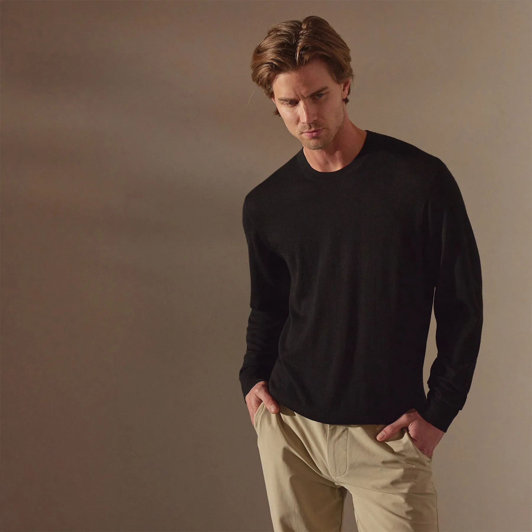 Lightweight Fine Gauge Cashmere Crew - Black sold by James Perse