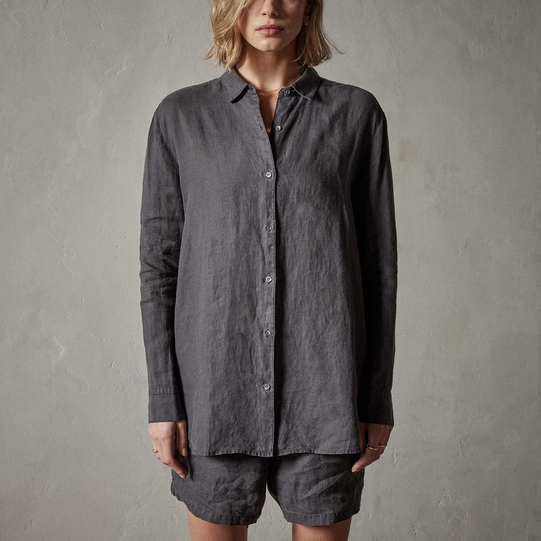 Lightweight Linen Shirt - Magma Pigment sold by James Perse product image thumbnail 4