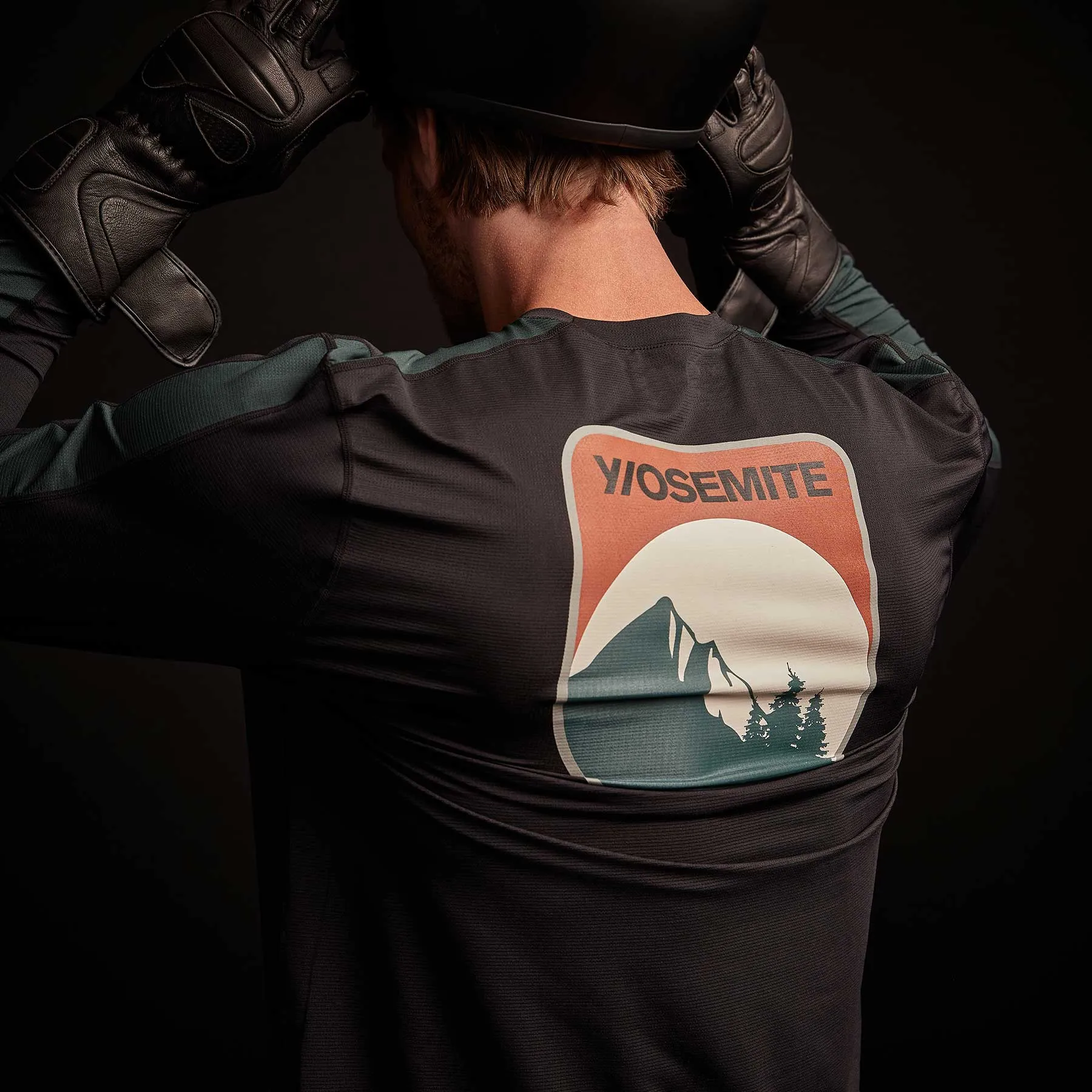 Mountain Graphic Tee - Black/Bamboo sold by James Perse