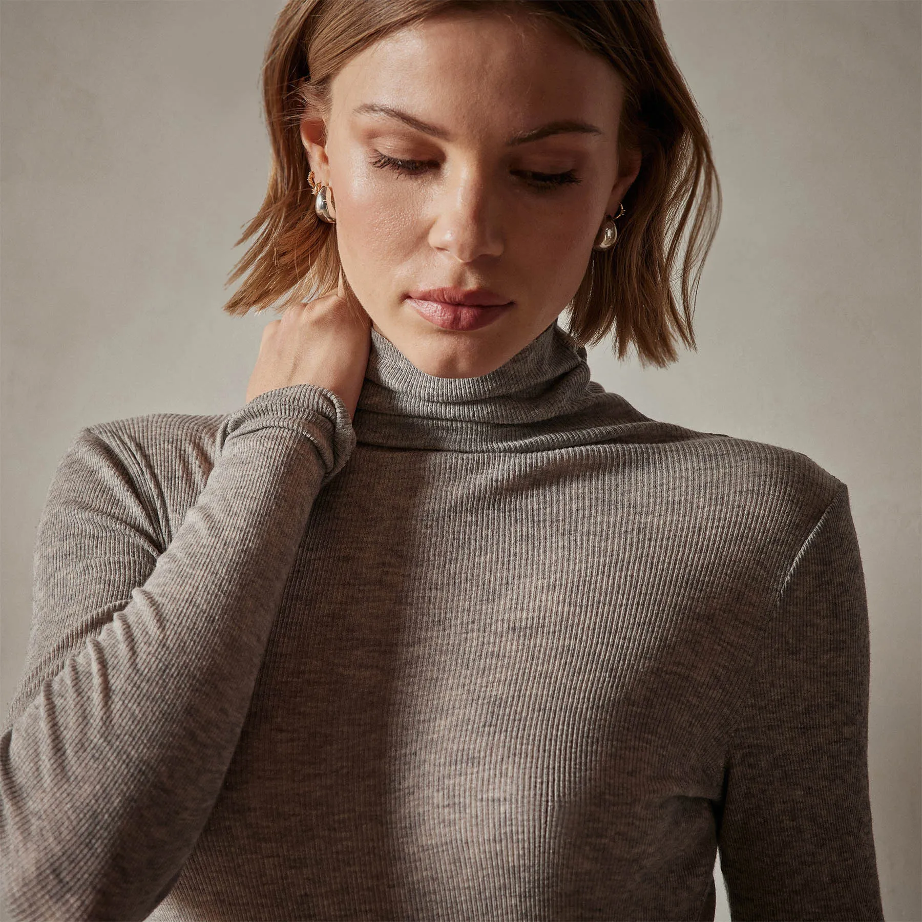 Cotton Cashmere Blend Ribbed Turtleneck - Heather Grey sold by James Perse product image thumbnail 5