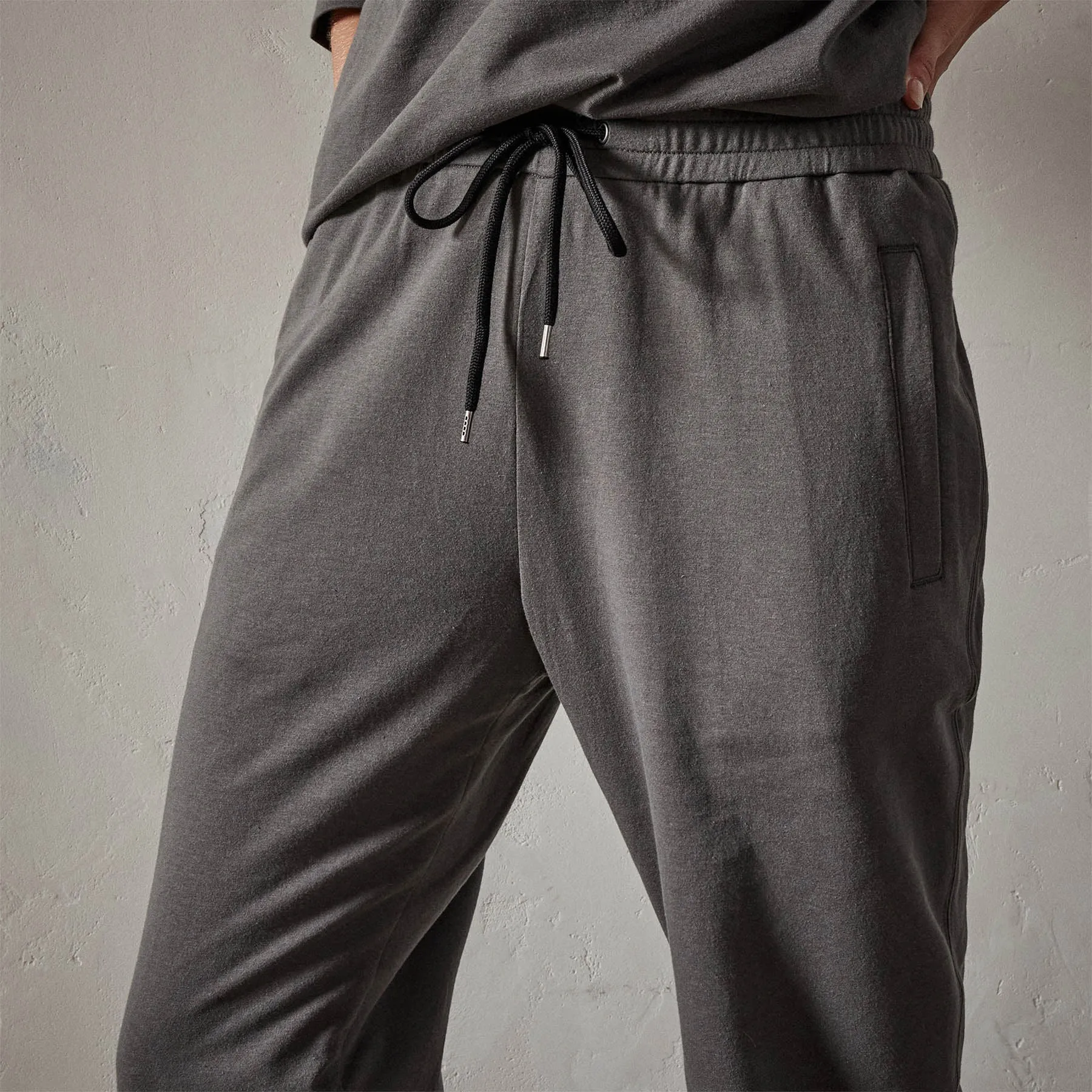 Recycled Feather Weight Terry Sweatpant - Fin sold by James Perse product image thumbnail 2