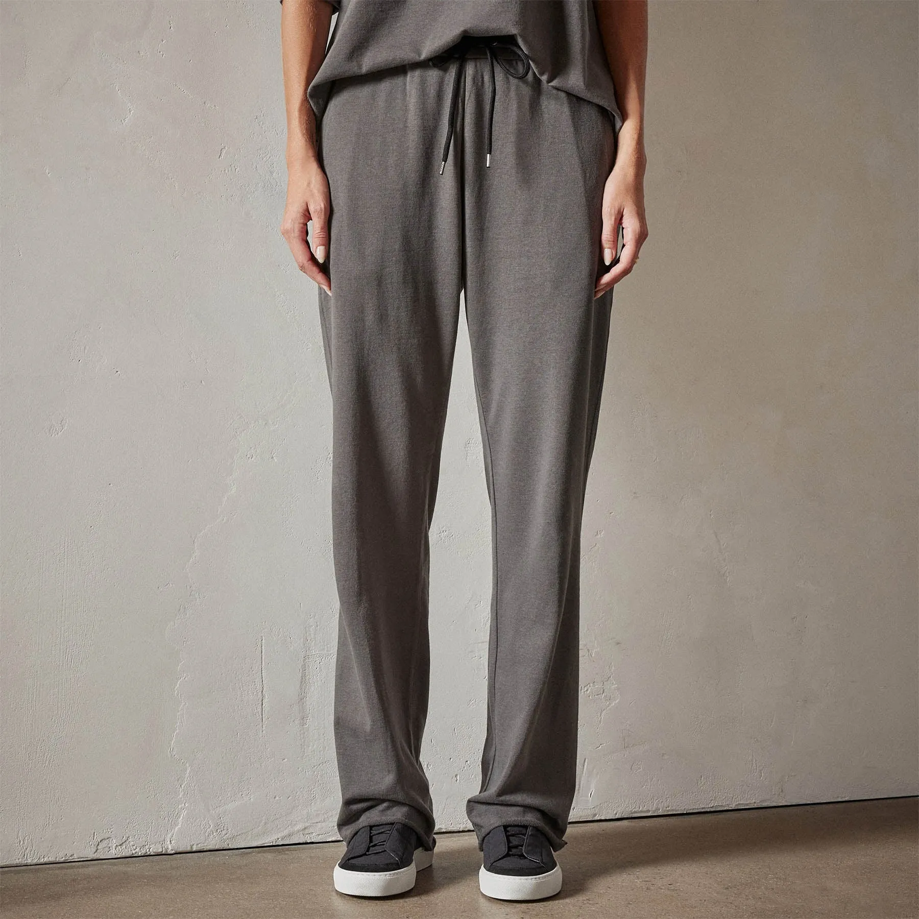 Recycled Feather Weight Terry Sweatpant - Fin sold by James Perse product image thumbnail 4