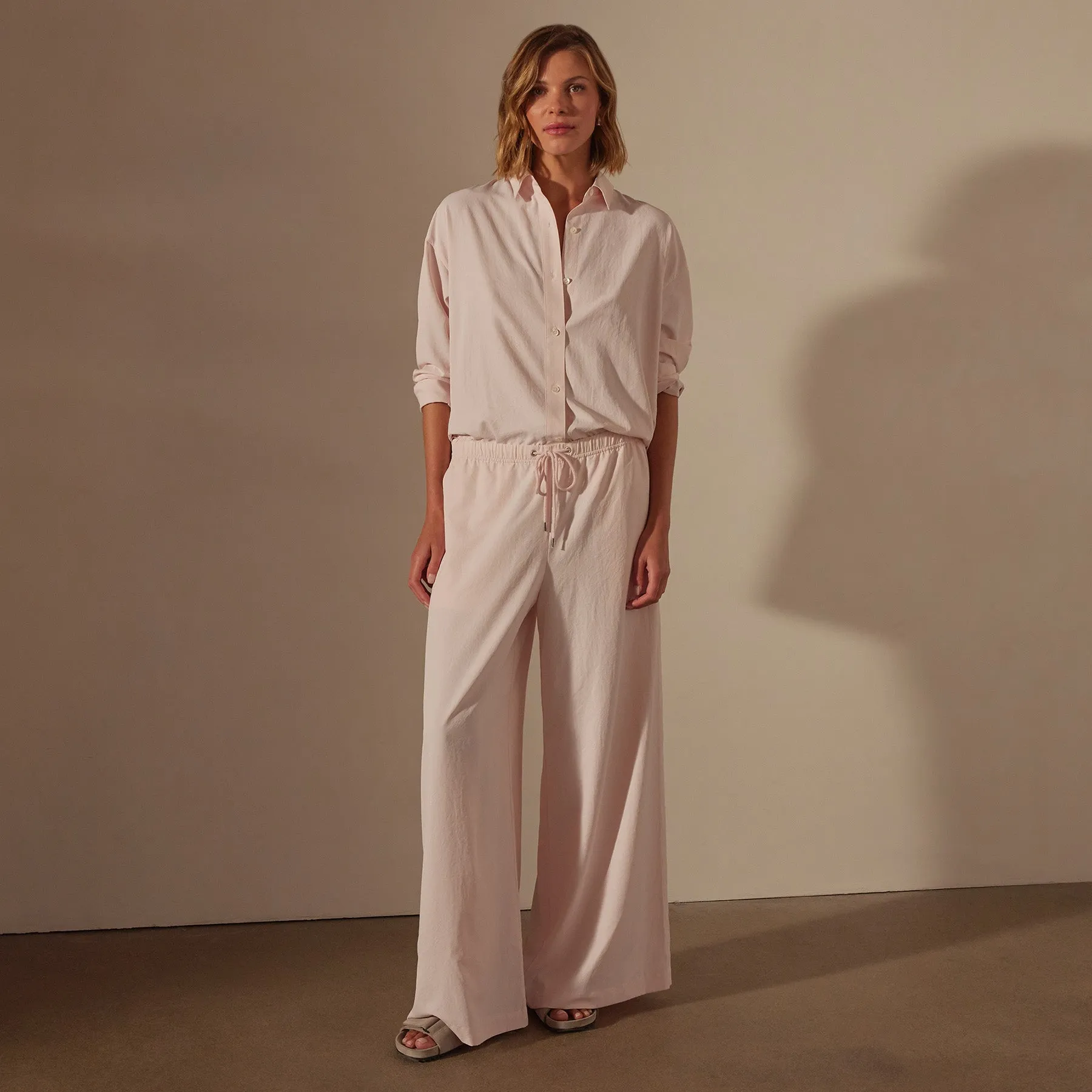 Lightweight Matte Sateen Wide Leg Pant - Zephyr sold by James Perse product image thumbnail 3