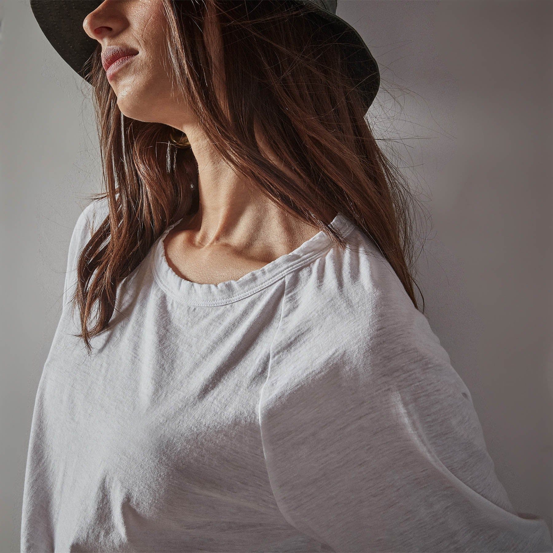 Recycled Jersey Raglan Crew - White sold by James Perse product image thumbnail 3