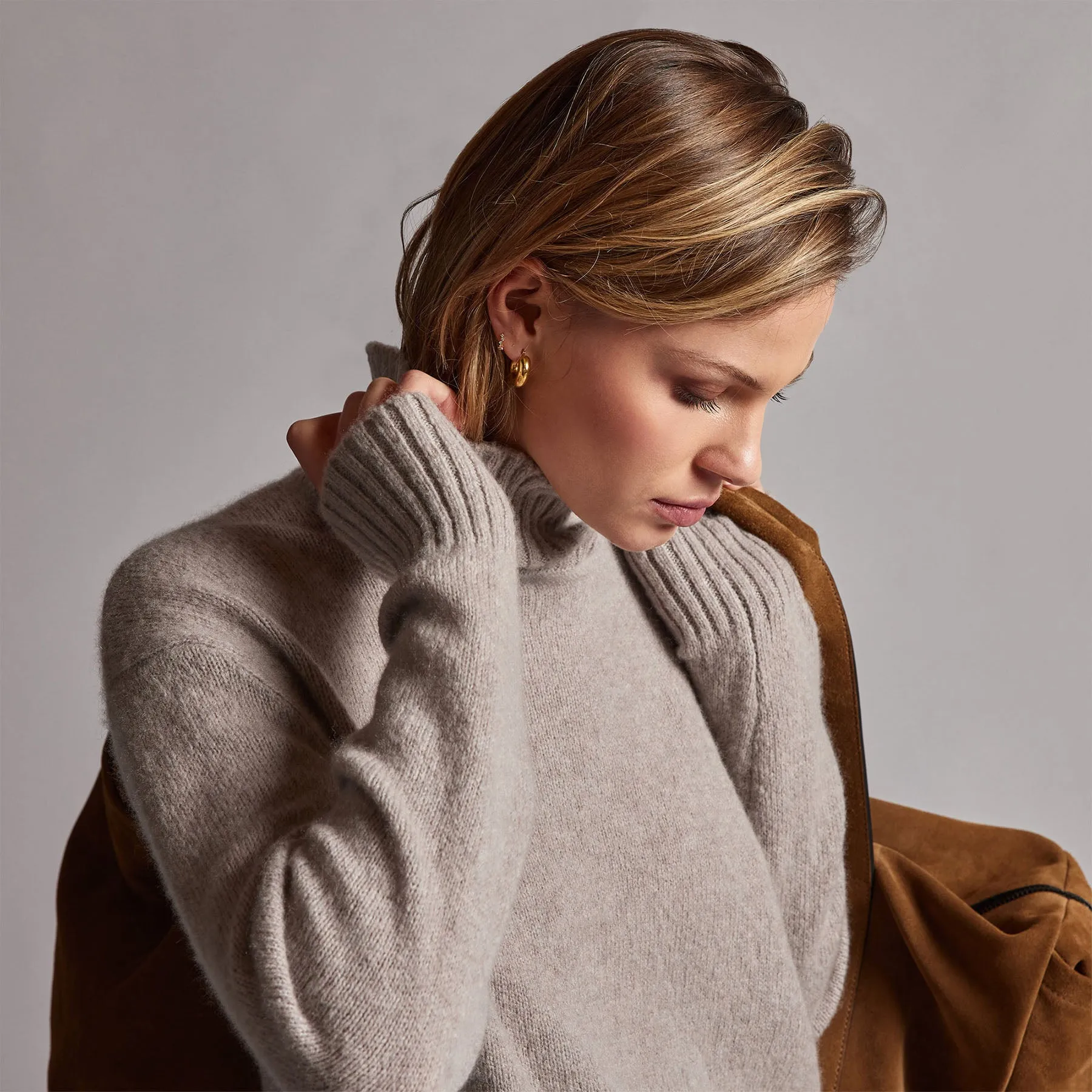 Mid Gauge Funnel Neck Sweater - Silver Wheat sold by James Perse product image thumbnail 3