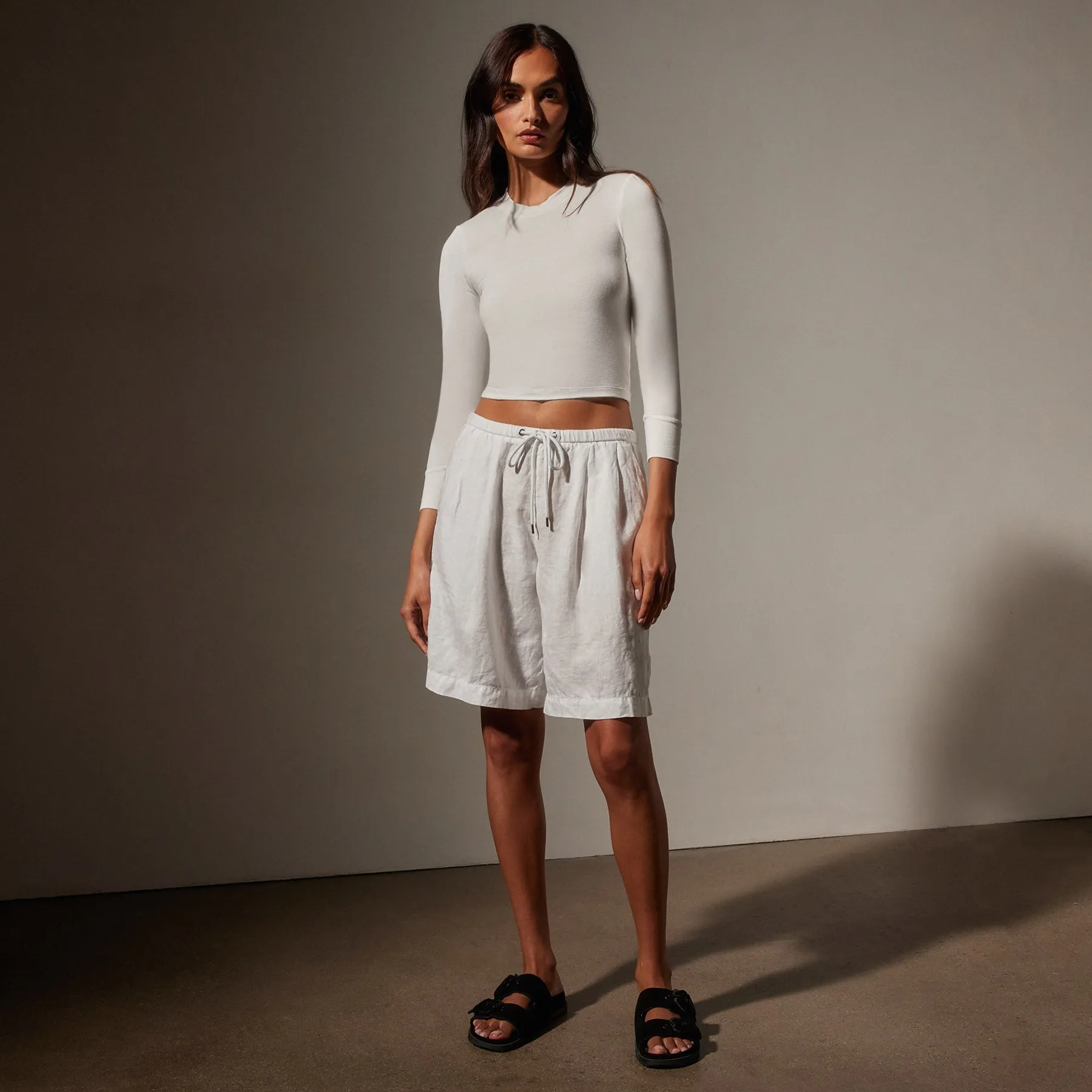 Pleated Linen Bermuda Short - White sold by James Perse product image thumbnail 3