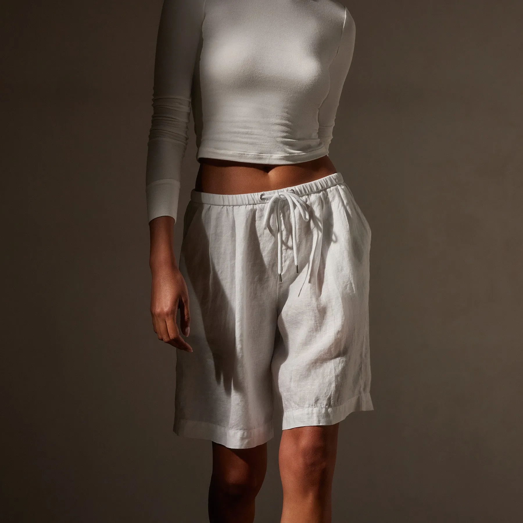 Pleated Linen Bermuda Short - White sold by James Perse product image thumbnail 2